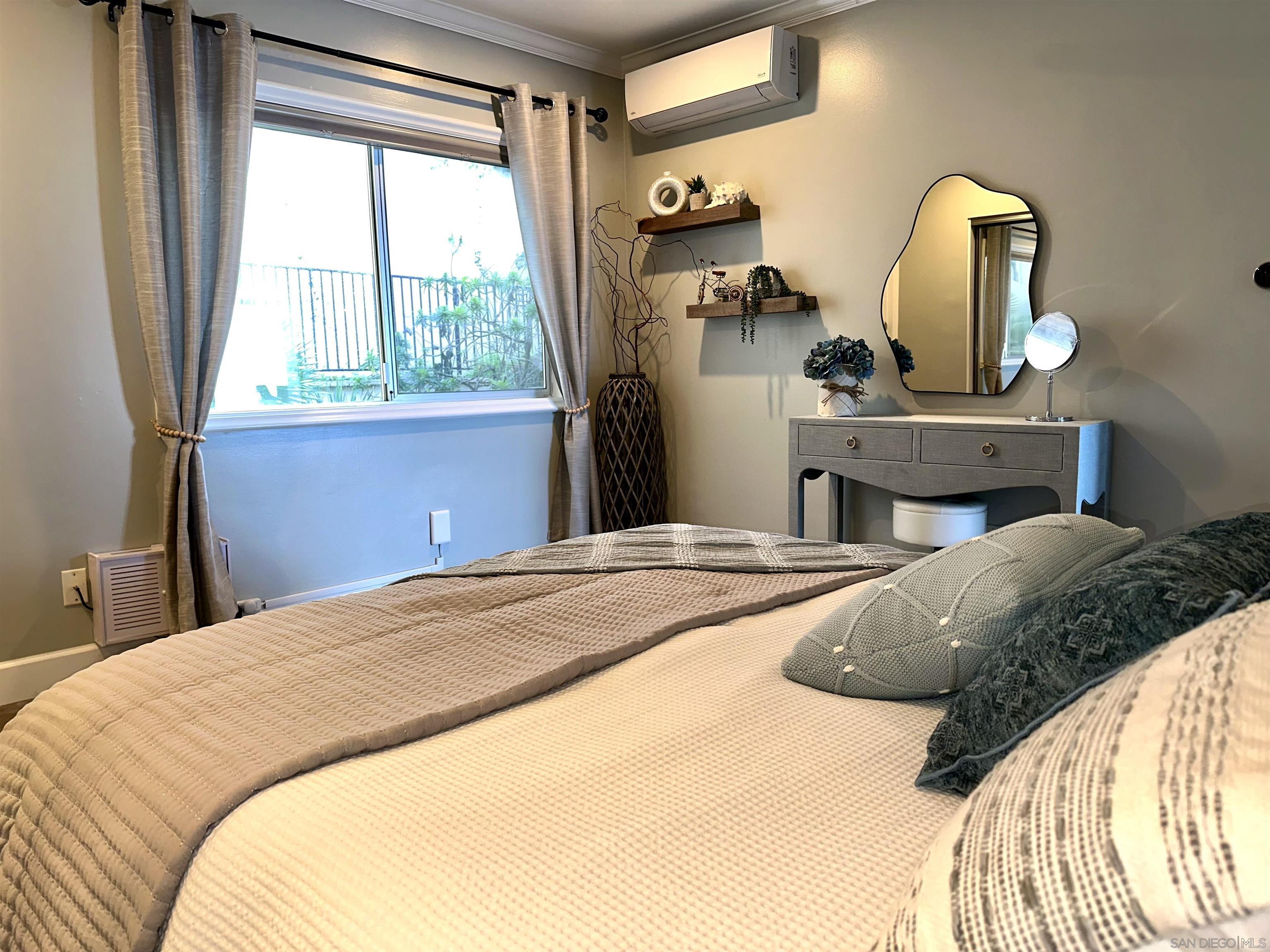 Detail Gallery Image 14 of 18 For 1219  Coast Blvd.  4, La Jolla,  CA 92037 - 2 Beds | 2 Baths