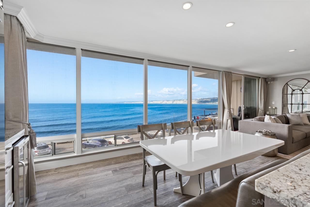 Detail Gallery Image 3 of 18 For 1219  Coast Blvd.  4, La Jolla,  CA 92037 - 2 Beds | 2 Baths