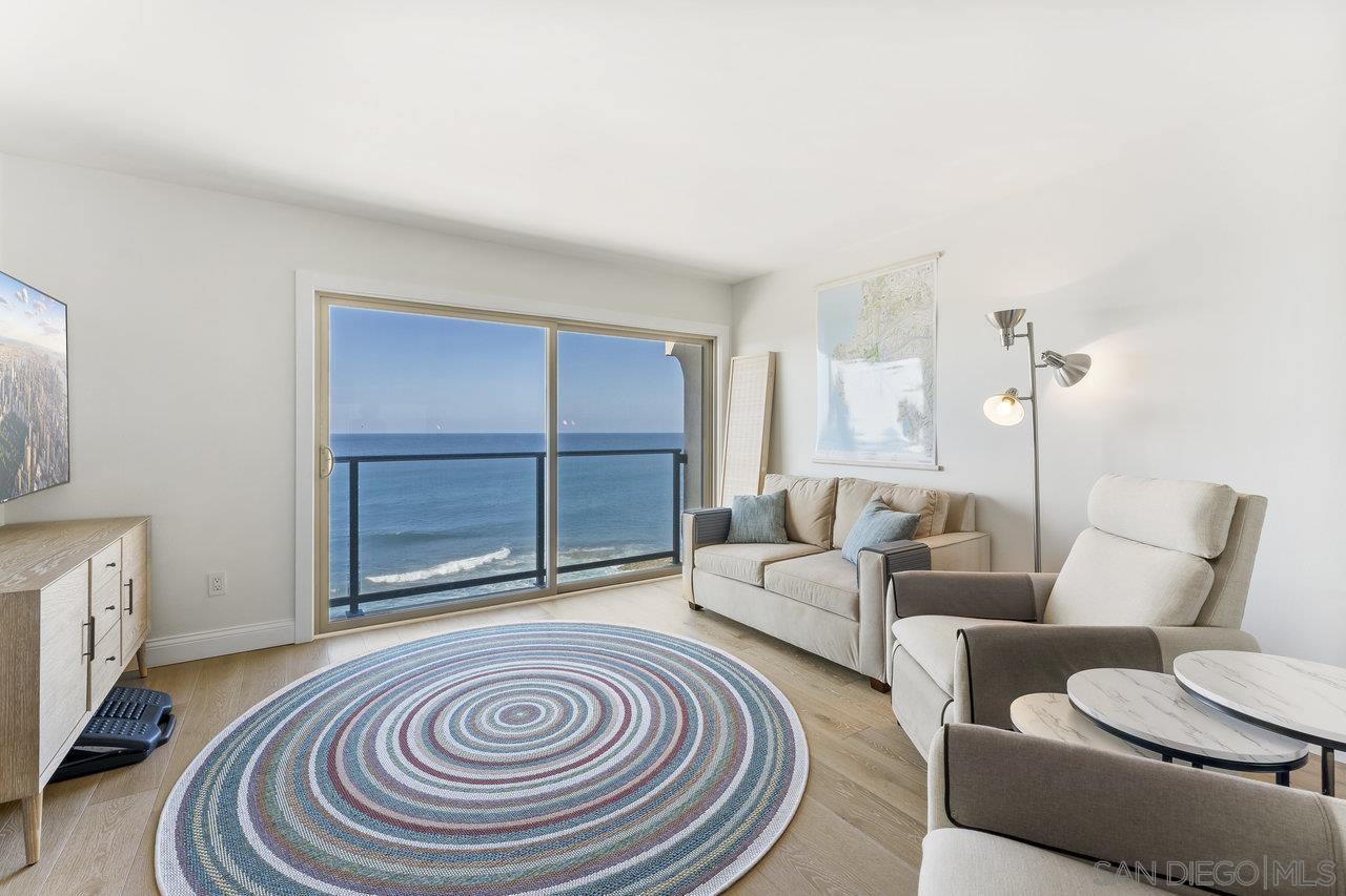 Detail Gallery Image 2 of 34 For 909  Coast Blvd  26, La Jolla,  CA 92037 - 2 Beds | 2 Baths