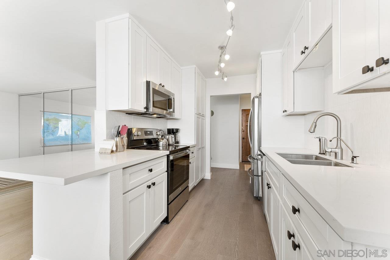 Detail Gallery Image 6 of 34 For 909  Coast Blvd  26, La Jolla,  CA 92037 - 2 Beds | 2 Baths