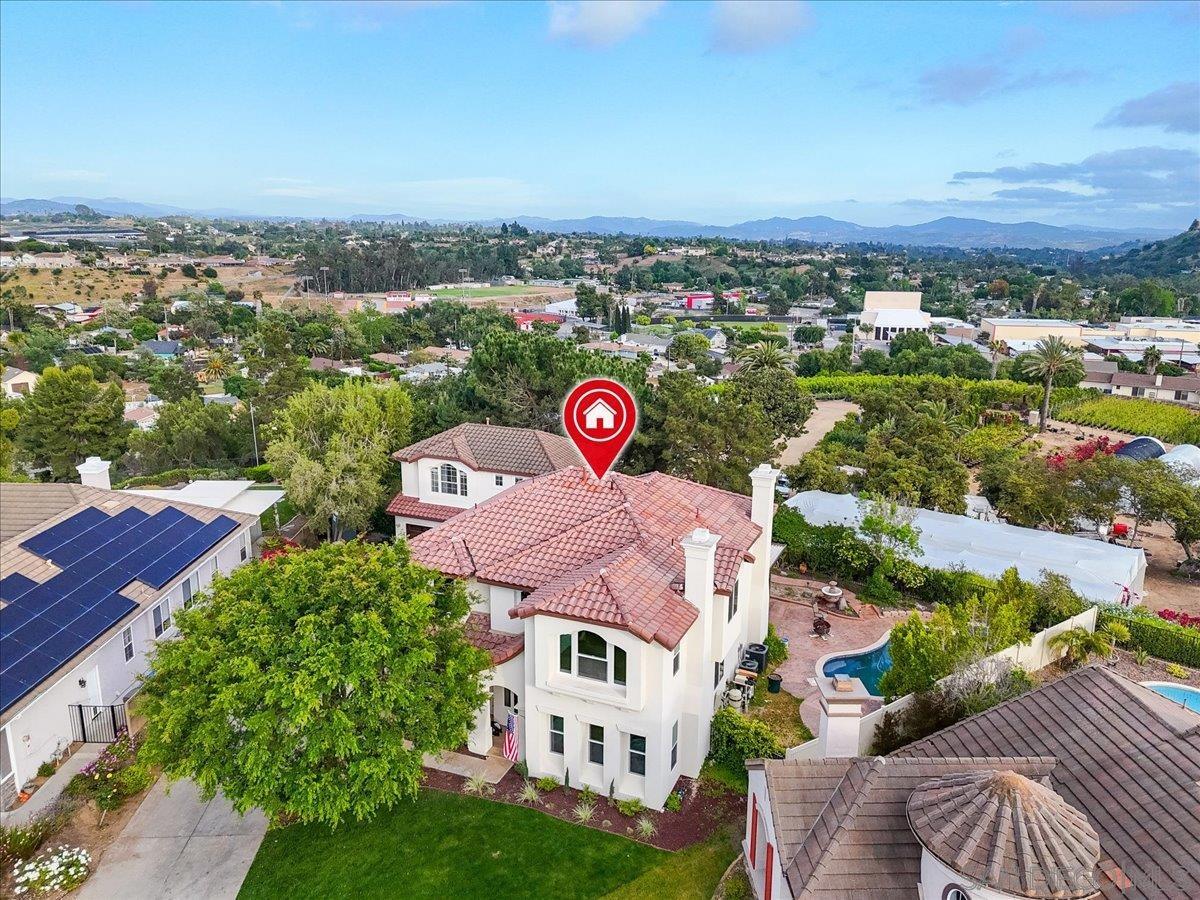 Detail Gallery Image 1 of 1 For 2196  Kirkcaldy Rd, Fallbrook,  CA 92028 - 5 Beds | 4 Baths