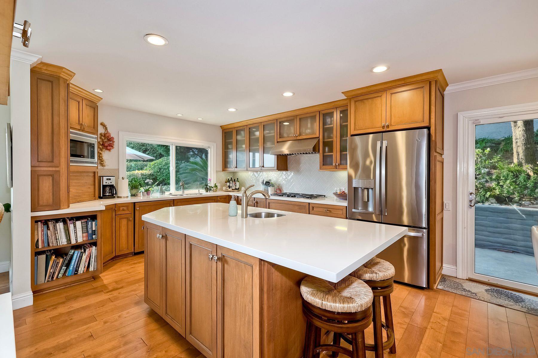 Detail Gallery Image 1 of 1 For 2237  Caminito Preciosa Norte, La Jolla,  CA 92037 - 3 Beds | 2/1 Baths