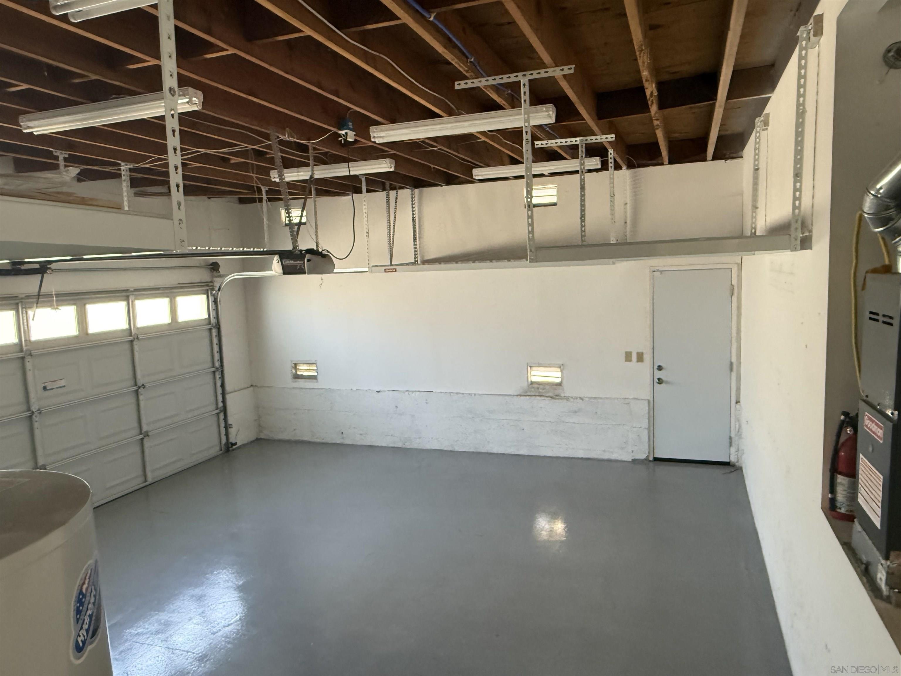 Detail Gallery Image 1 of 1 For 1933  Parkdale Lane, Encinitas,  CA 92024 - 3 Beds | 2 Baths