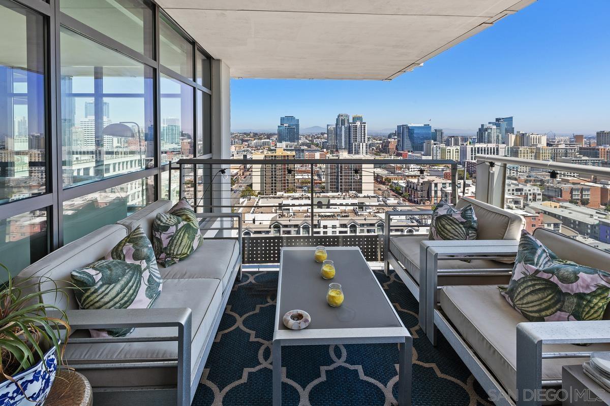 Detail Gallery Image 44 of 47 For 645  Front St  2004, San Diego,  CA 92101 - 4 Beds | 4/1 Baths