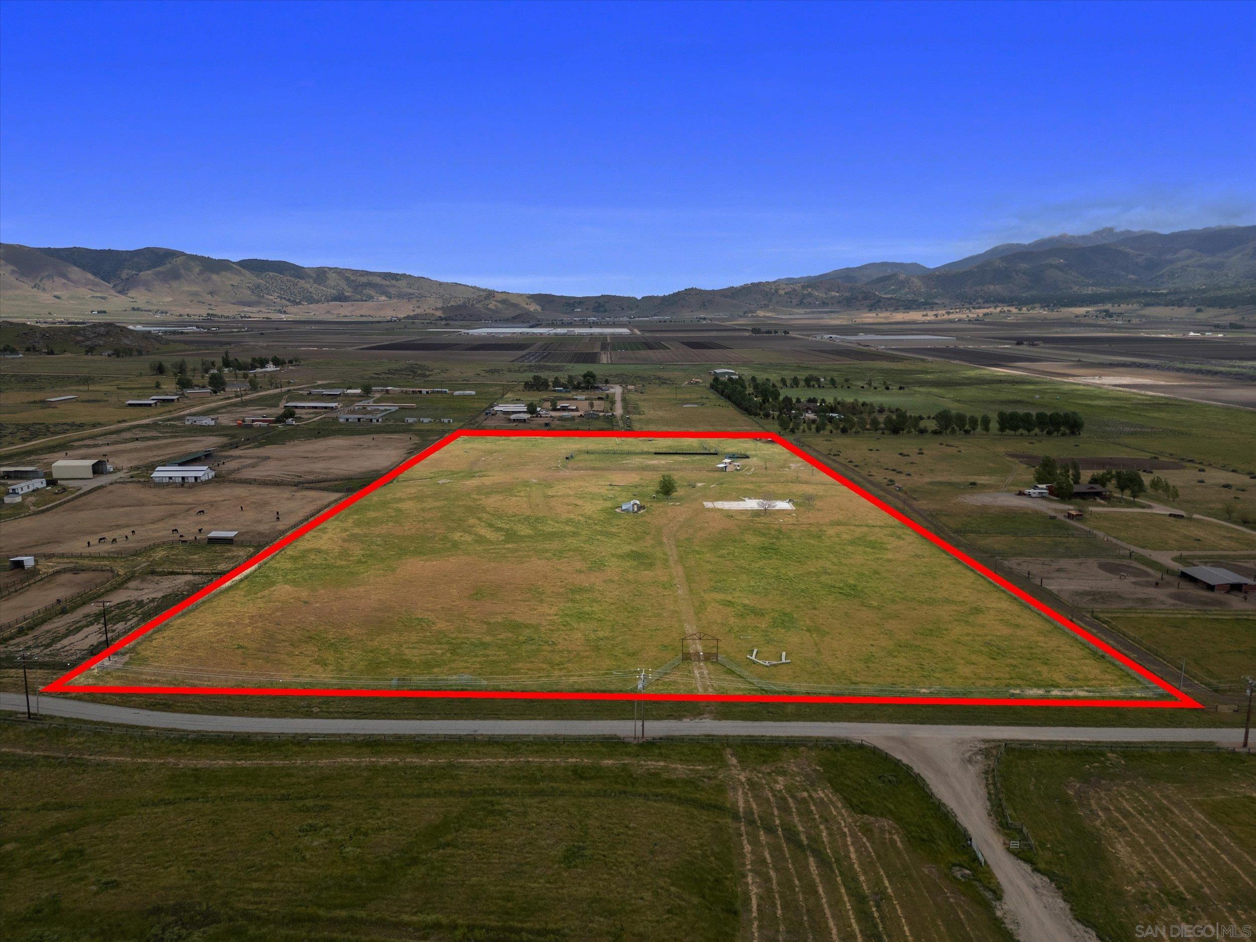 Detail Gallery Image 2 of 22 For , Tehachapi,  CA 93561 - – Beds | – Baths