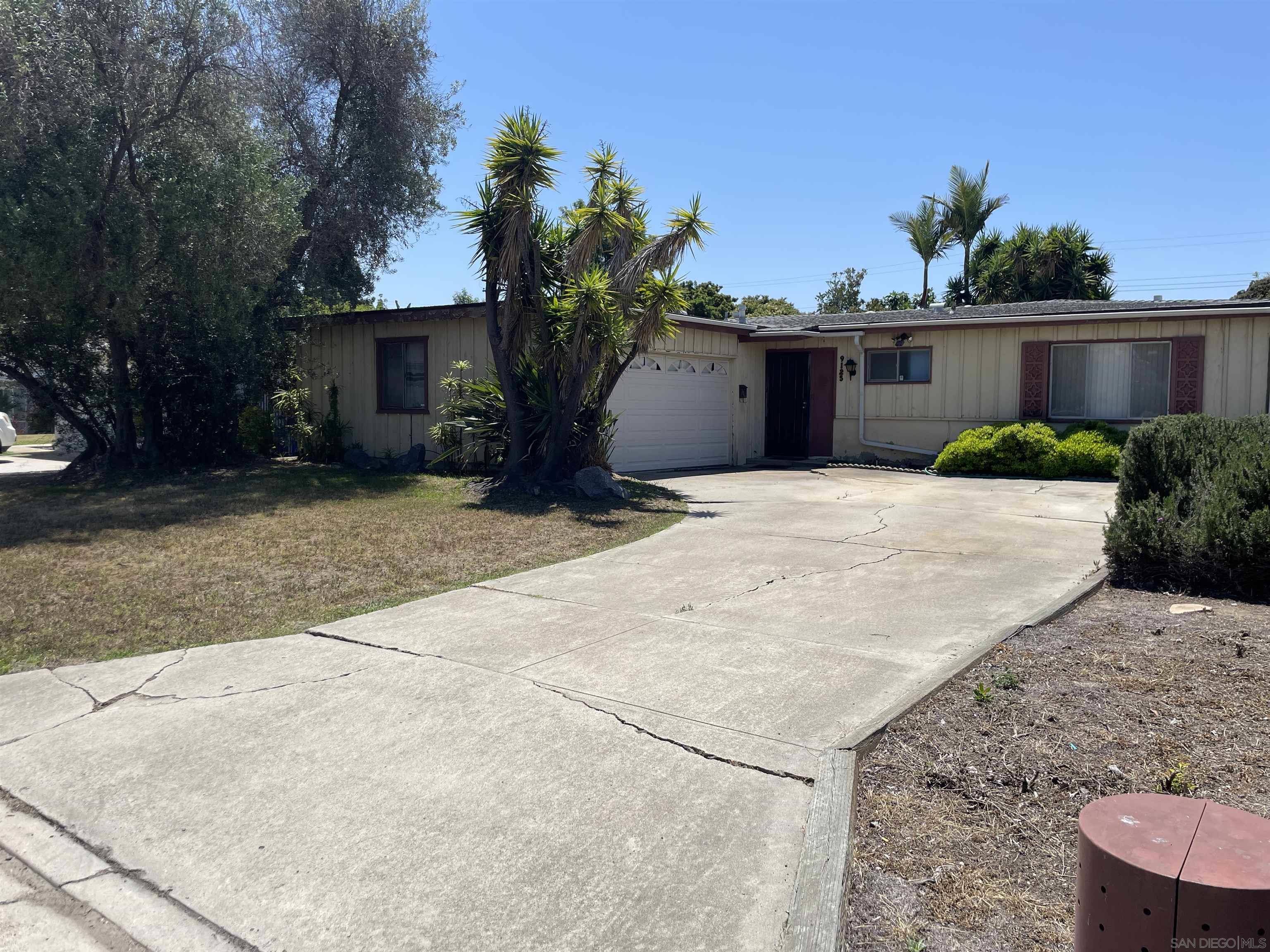 Detail Gallery Image 1 of 1 For 9125  Akard St, Spring Valley,  CA 91977 - 4 Beds | 2 Baths