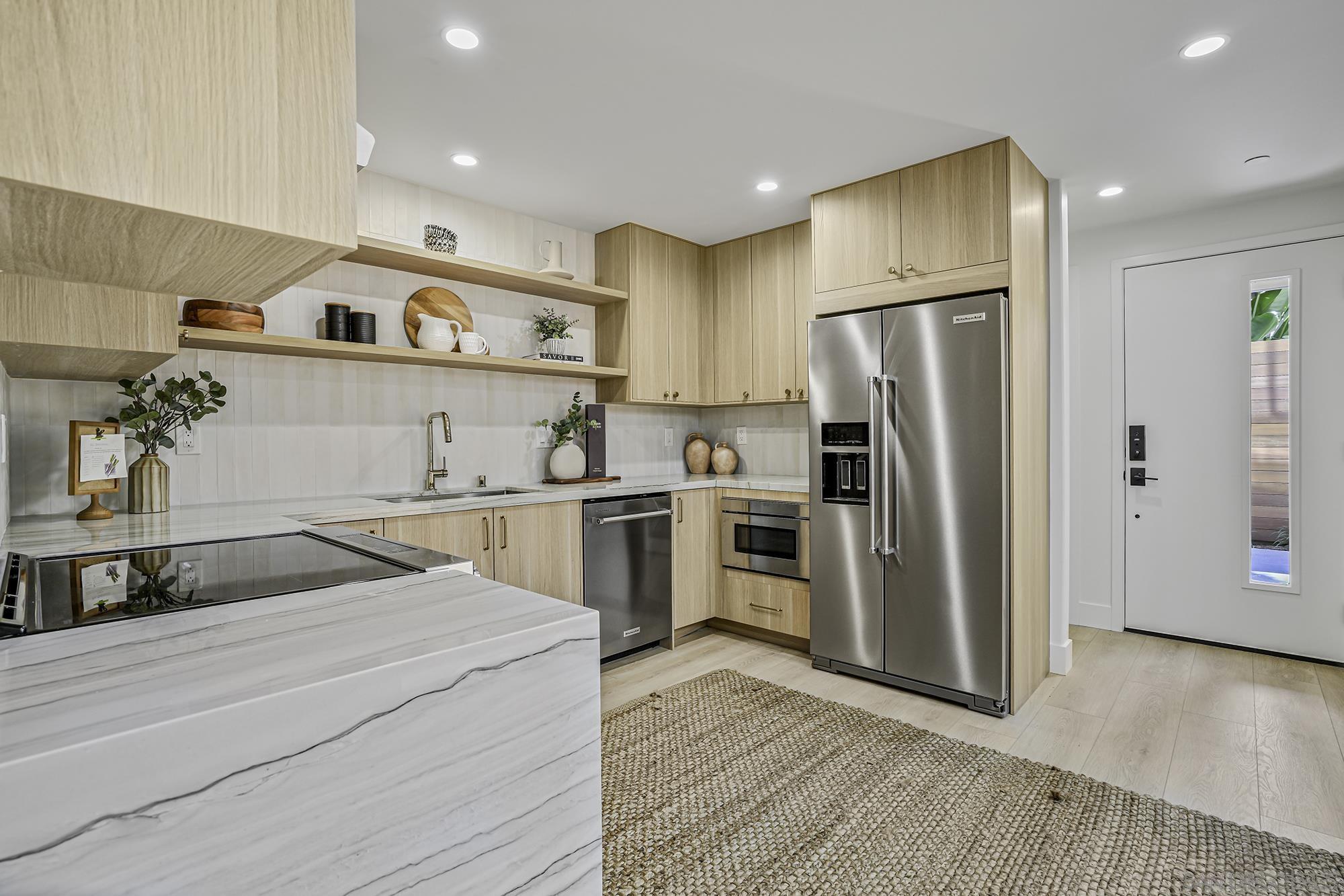 Detail Gallery Image 6 of 23 For 2124  San Clemente St, San Diego,  CA 92107 - 5 Beds | 4/1 Baths