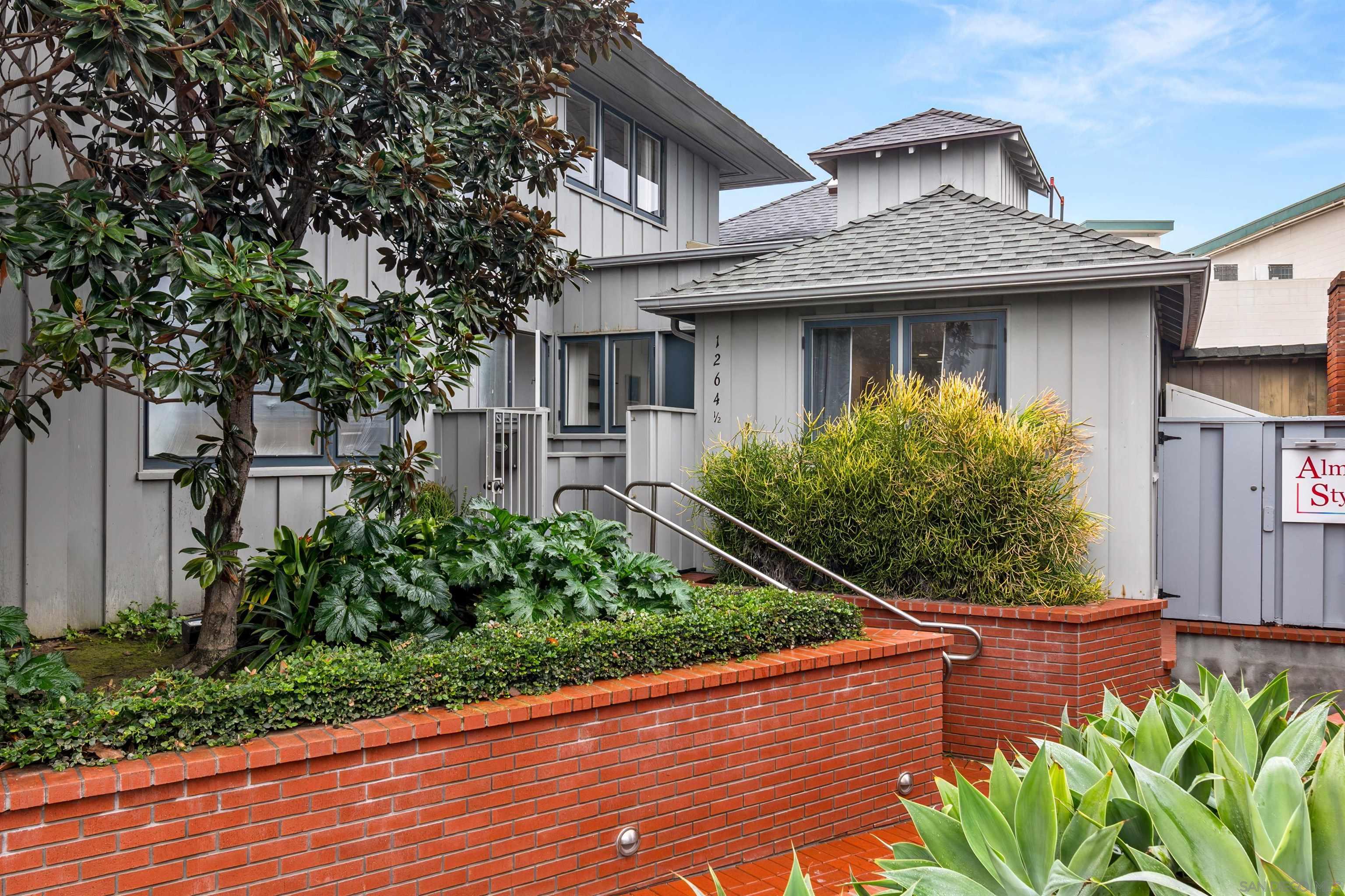 Detail Gallery Image 2 of 10 For 1264.5  Prospect Street, La Jolla,  CA 92037 - 0 Beds | 1 Baths