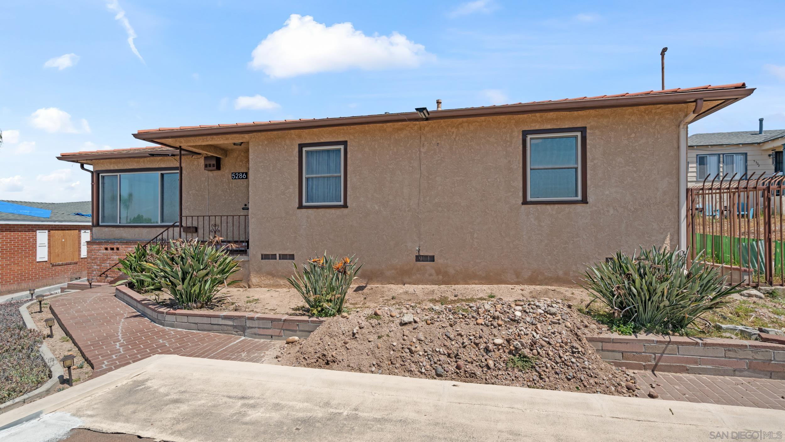 Detail Gallery Image 1 of 1 For 5286  Churchward St, San Diego,  CA 92114 - 3 Beds | 2 Baths