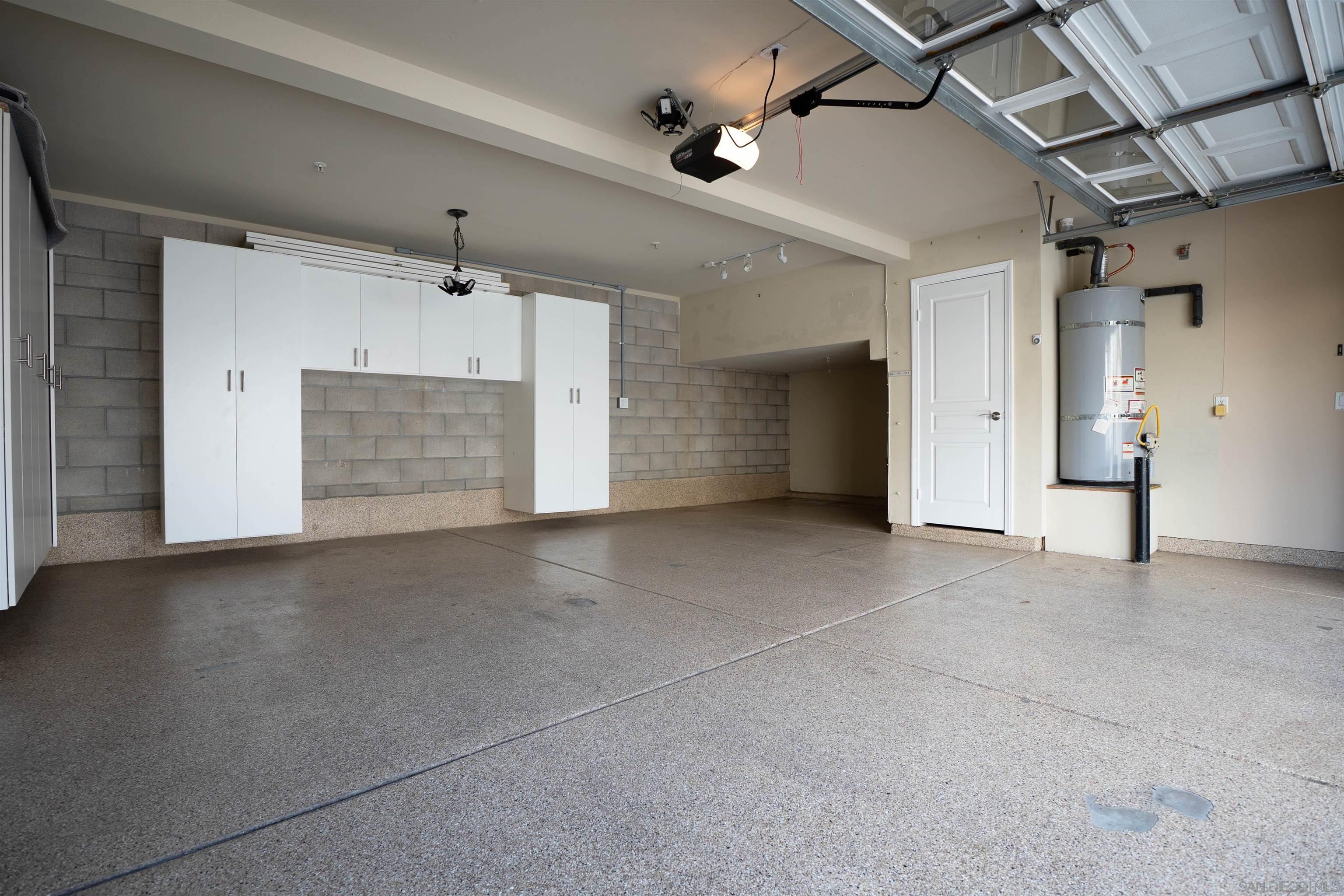 Detail Gallery Image 27 of 32 For 3141  Harbor Ridge Ln, San Diego,  CA 92103 - 3 Beds | 2/1 Baths