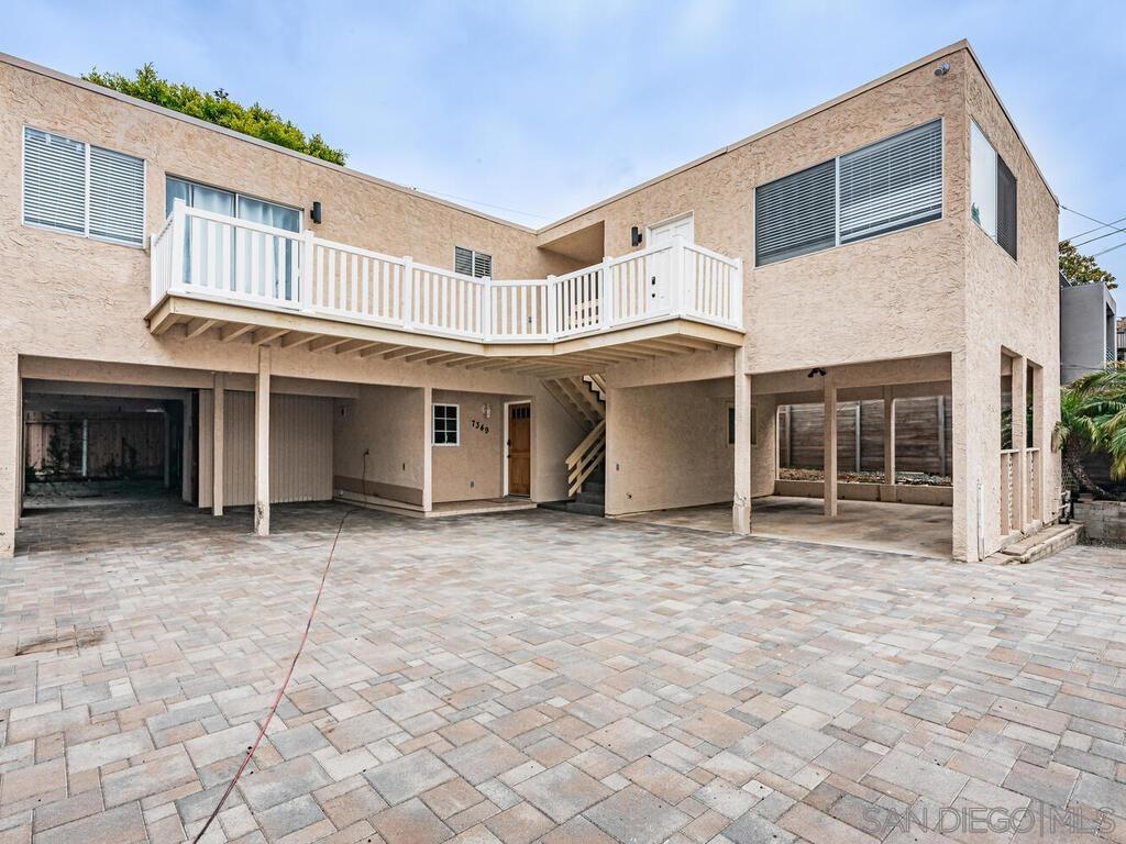 Detail Gallery Image 1 of 1 For 7349  Fay Ave  B, La Jolla,  CA 92037 - 3 Beds | 2 Baths