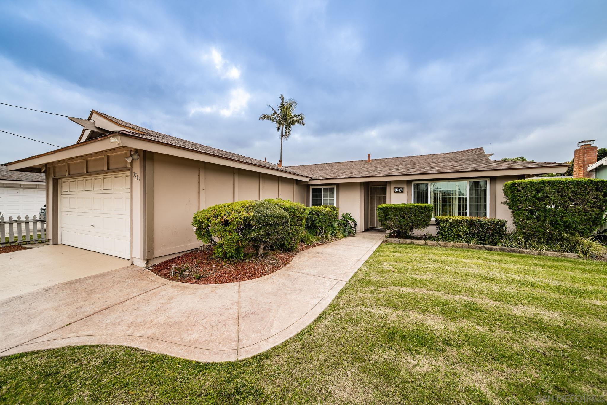 Detail Gallery Image 1 of 1 For 3747  Millikin Ave, San Diego,  CA 92122 - 3 Beds | 2 Baths