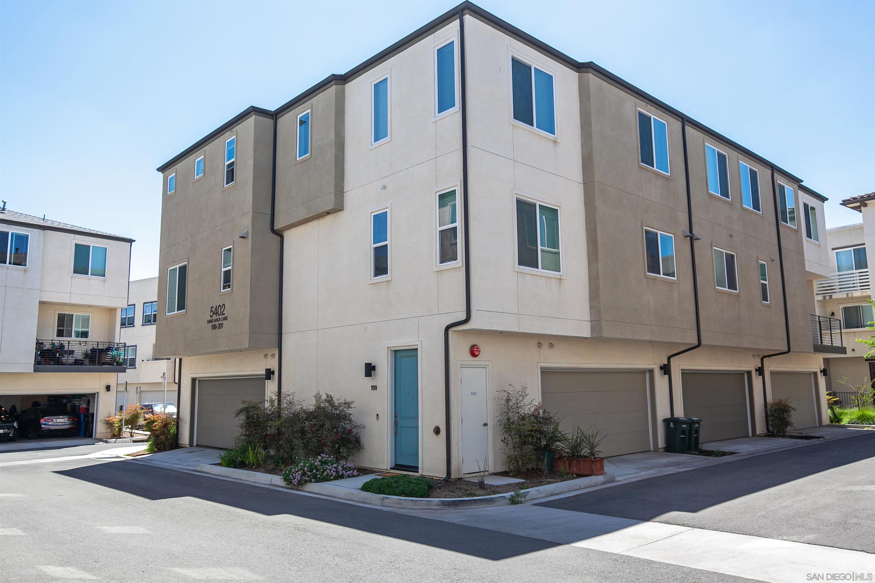 Detail Gallery Image 3 of 43 For 5402  Sand Arch Ln 199  #199,  San Diego,  CA 92154 - 2 Beds | 2/1 Baths