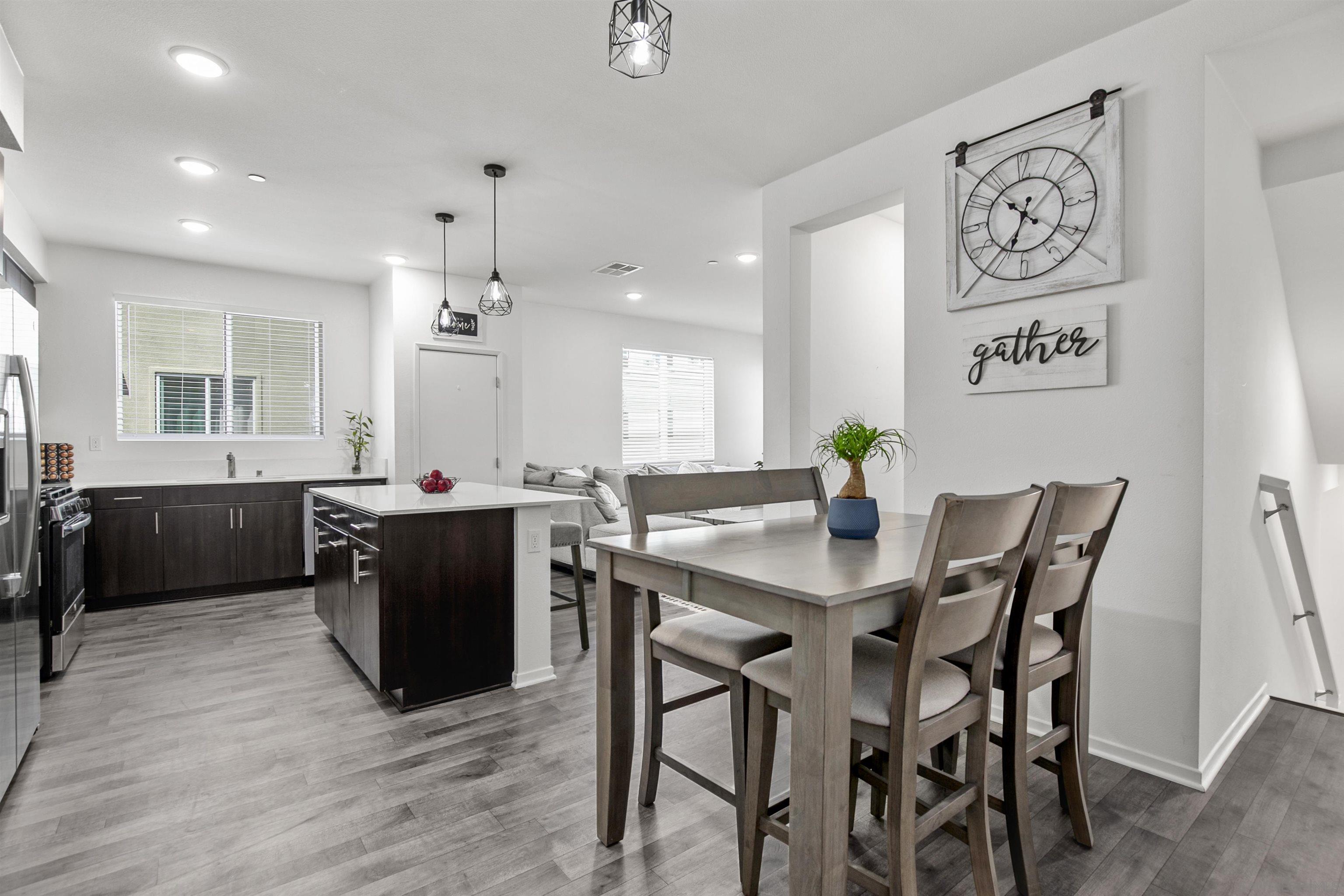 Detail Gallery Image 4 of 43 For 5402  Sand Arch Ln 199  #199,  San Diego,  CA 92154 - 2 Beds | 2/1 Baths