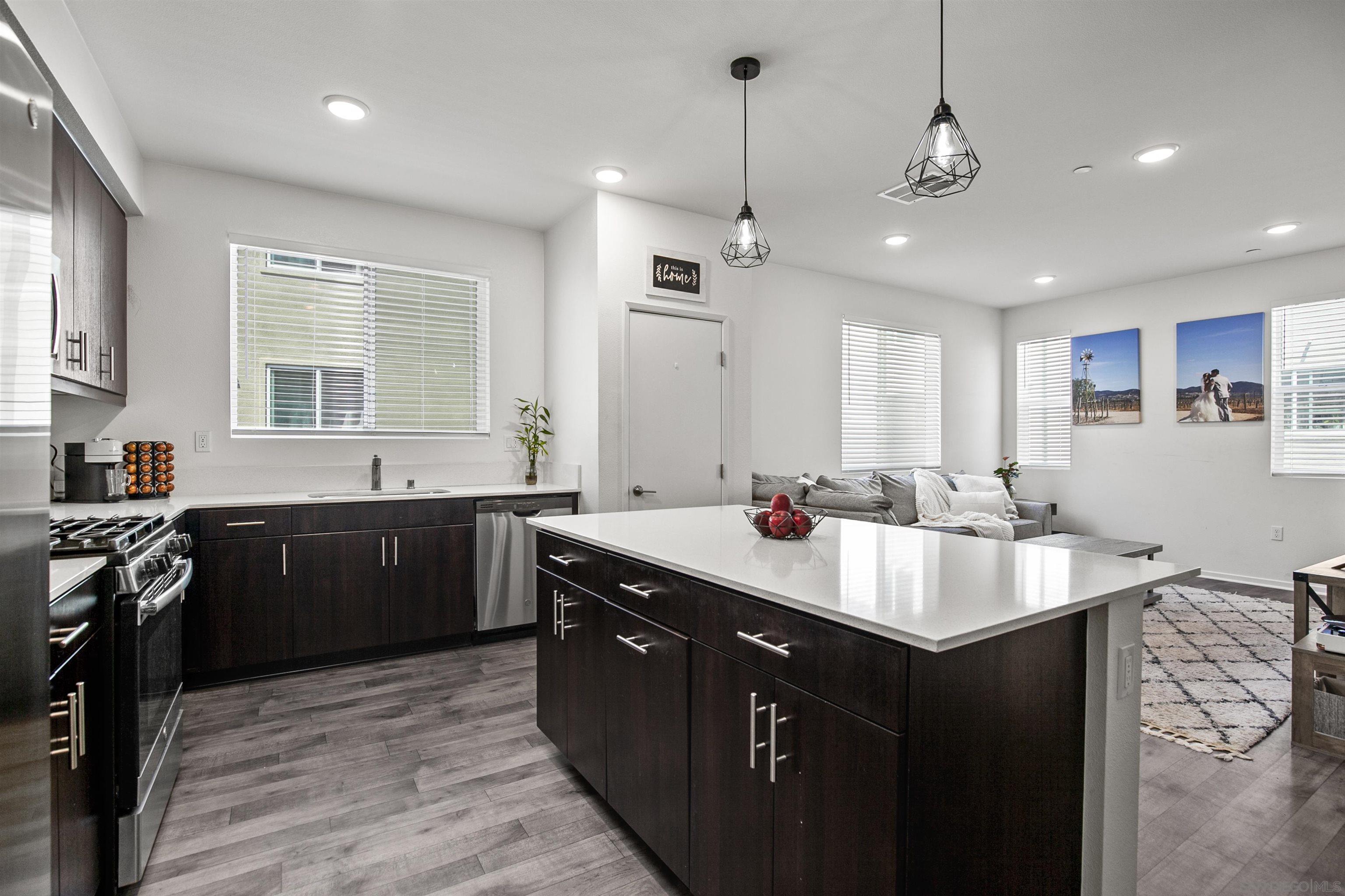 Detail Gallery Image 6 of 43 For 5402  Sand Arch Ln 199  #199,  San Diego,  CA 92154 - 2 Beds | 2/1 Baths