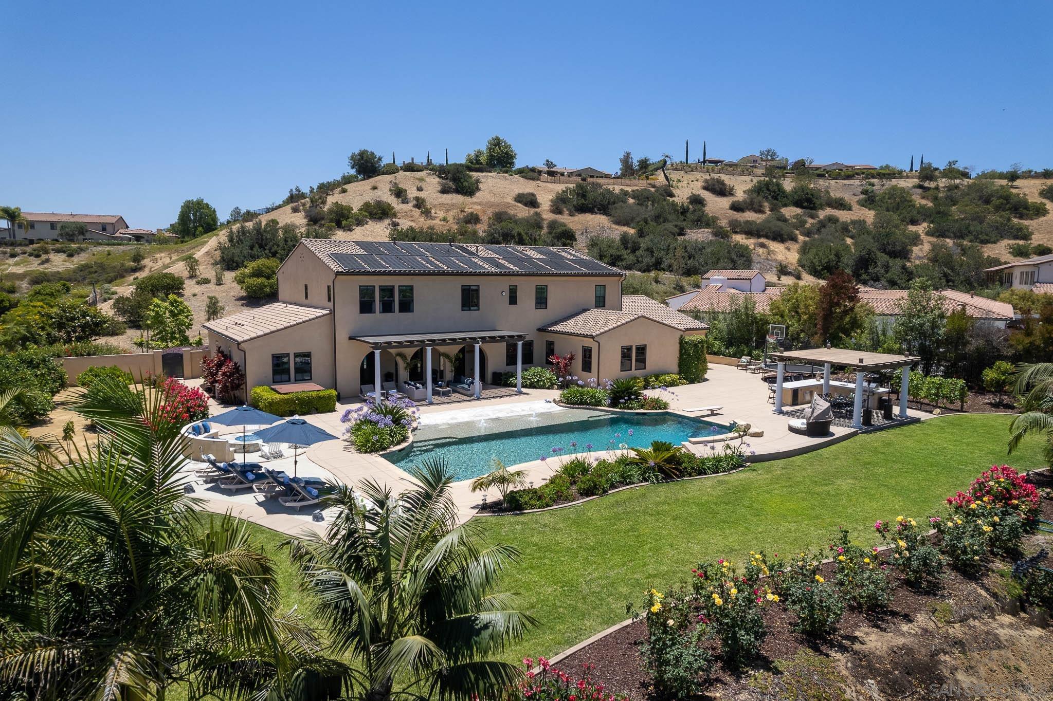 Detail Gallery Image 1 of 1 For 8122  Twilight Point Way, San Diego,  CA 92127 - 5 Beds | 5/1 Baths