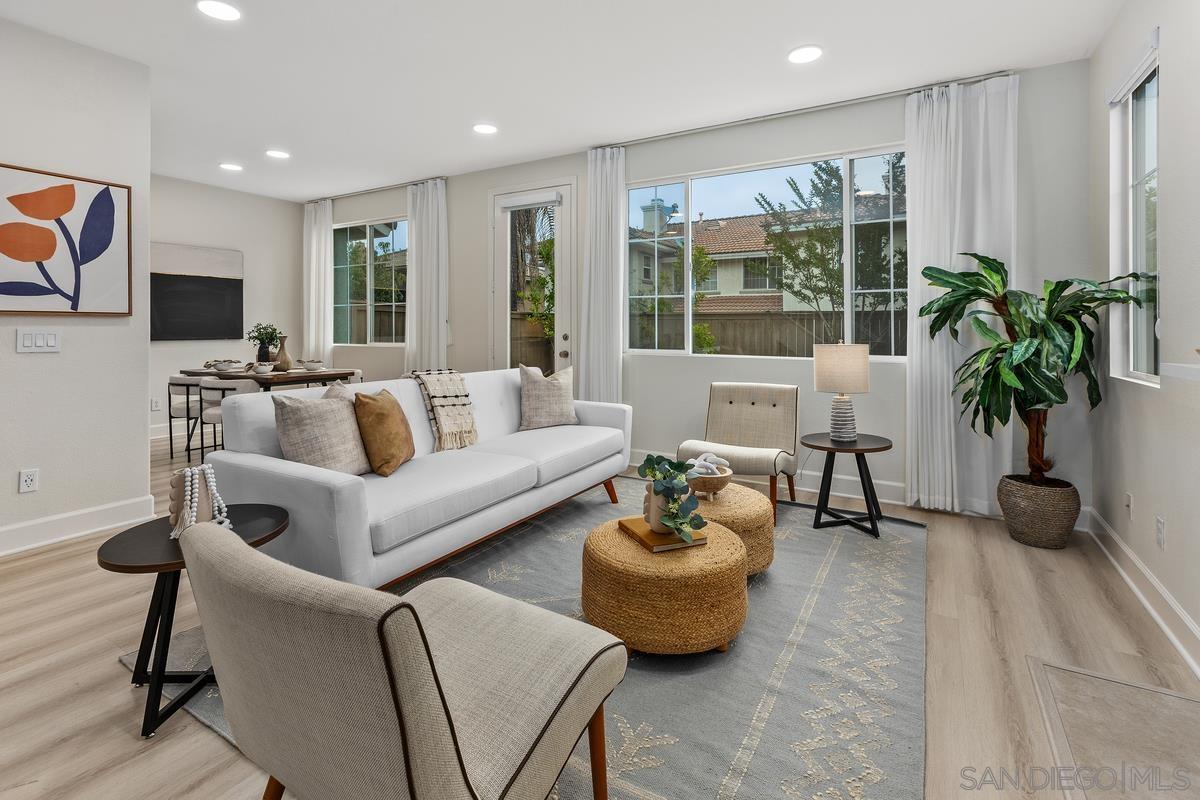 Detail Gallery Image 1 of 1 For 11874  Cypress Canyon  #2,  San Diego,  CA 92131 - 3 Beds | 2/1 Baths