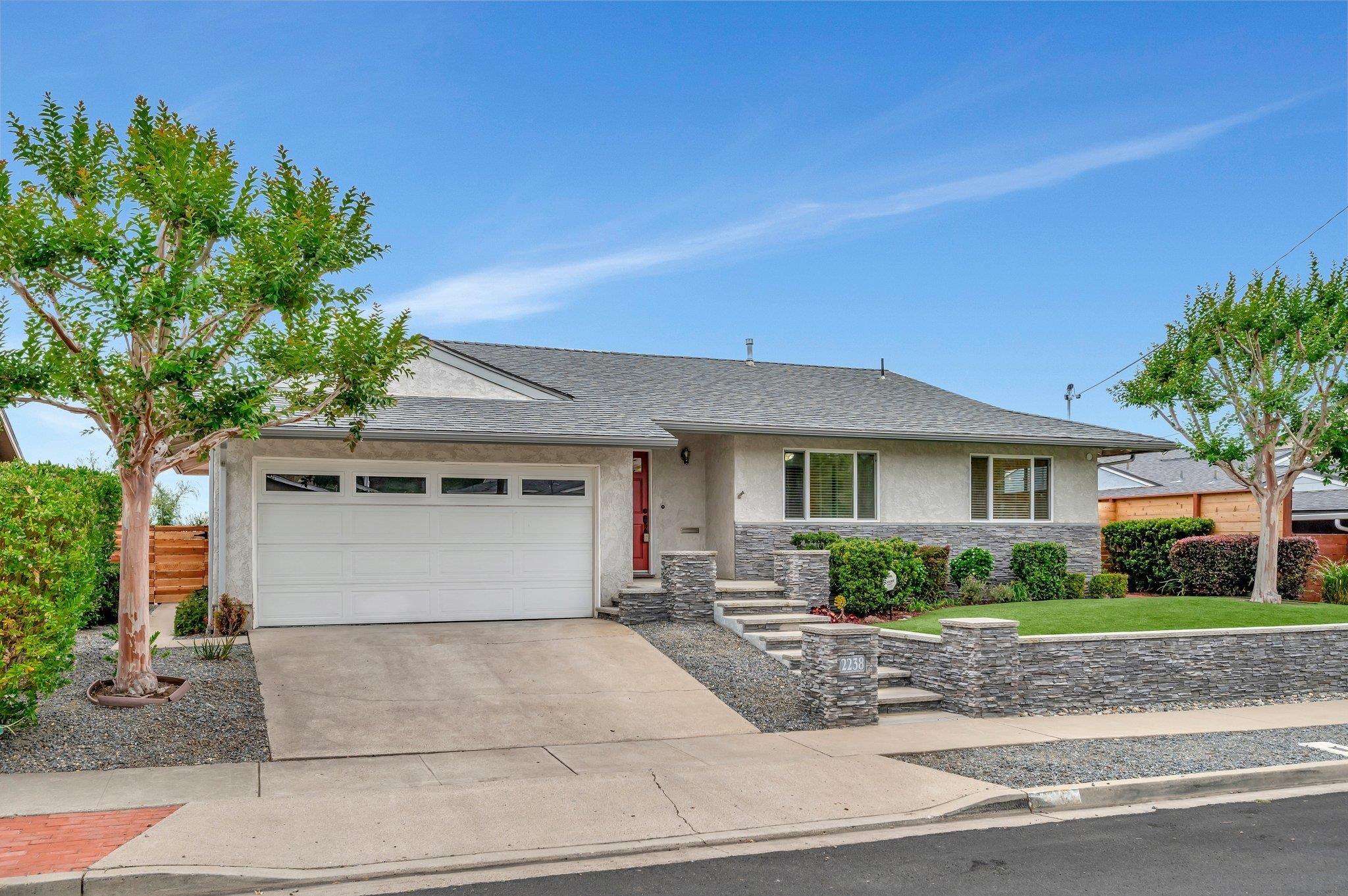 Detail Gallery Image 1 of 1 For 2238  Tokalon St, San Diego,  CA 92110 - 3 Beds | 2 Baths