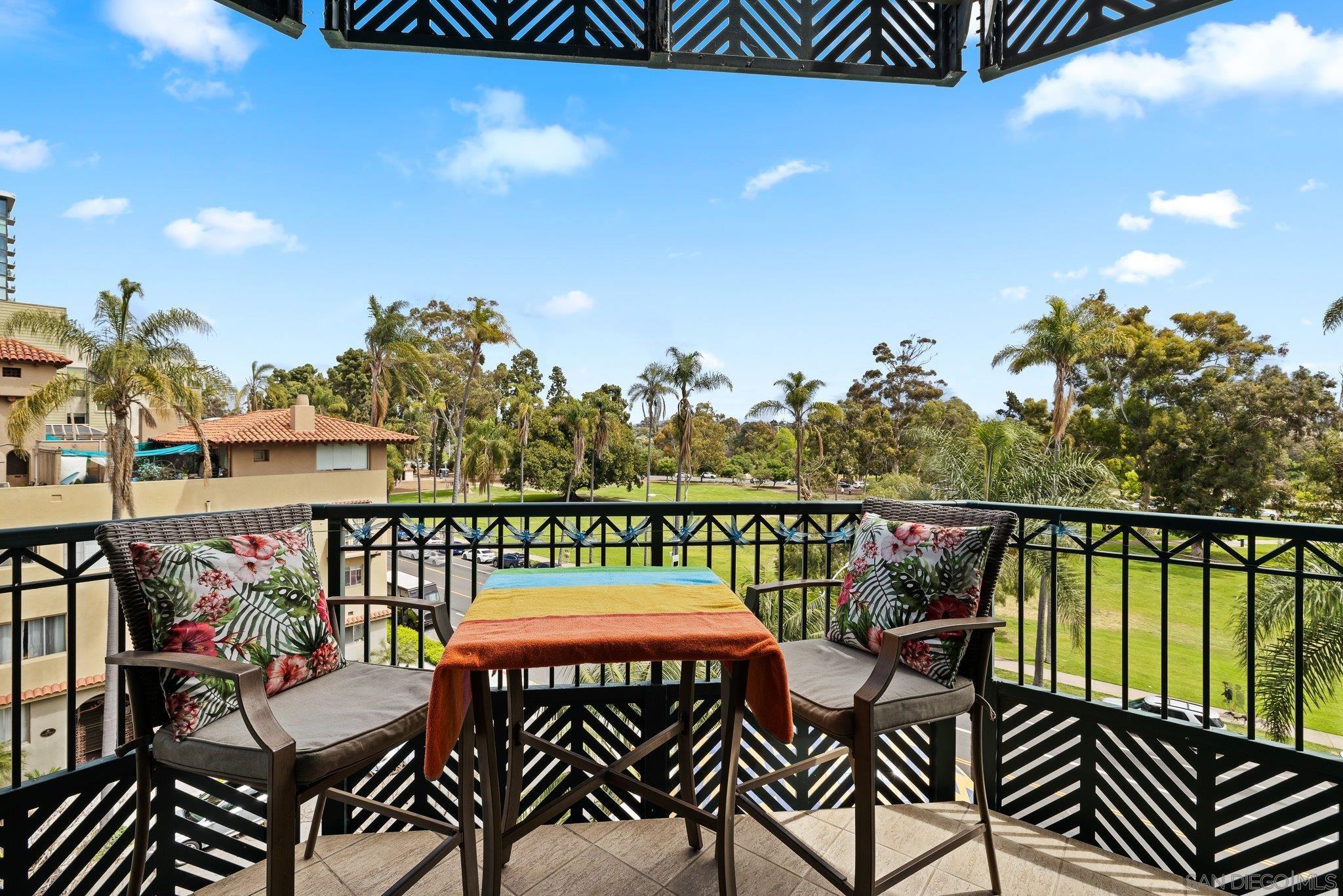 Detail Gallery Image 1 of 1 For 2500  6th Ave  #501,  San Diego,  CA 92103 - 3 Beds | 2/1 Baths