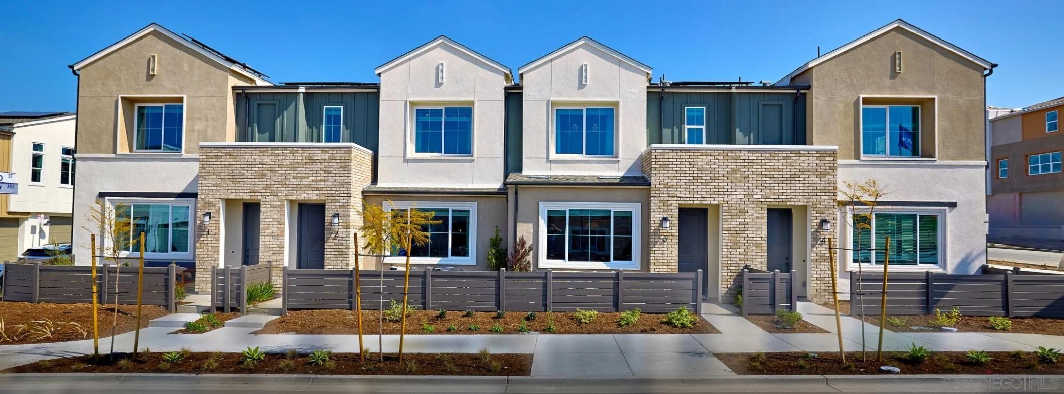 Detail Gallery Image 1 of 1 For 737  Mara Loop  #7,  Chula Vista,  CA 91911 - 3 Beds | 2/1 Baths