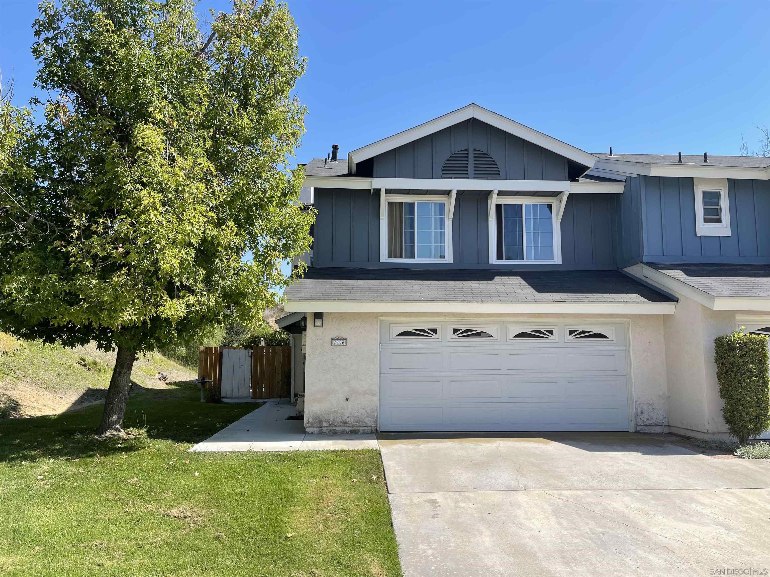 Detail Gallery Image 1 of 1 For 2296  Manzana Way, San Diego,  CA 92139 - 3 Beds | 2/1 Baths