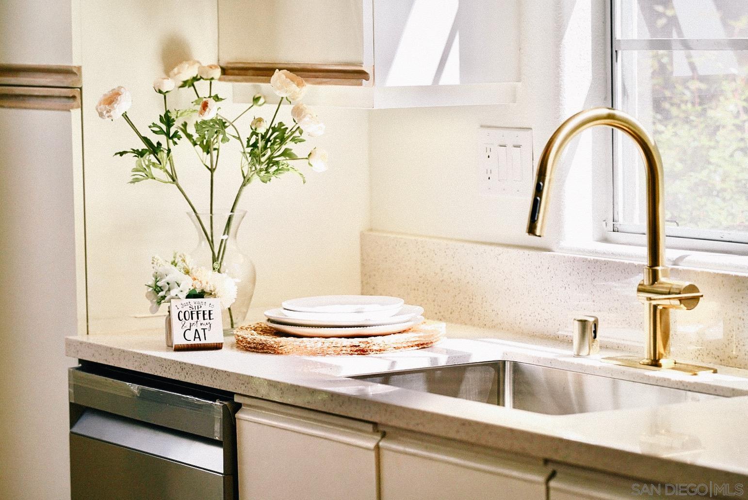 Detail Gallery Image 2 of 60 For 3537  Caminito El Rincon  #259,  San Diego,  CA 92130 - 2 Beds | 2 Baths