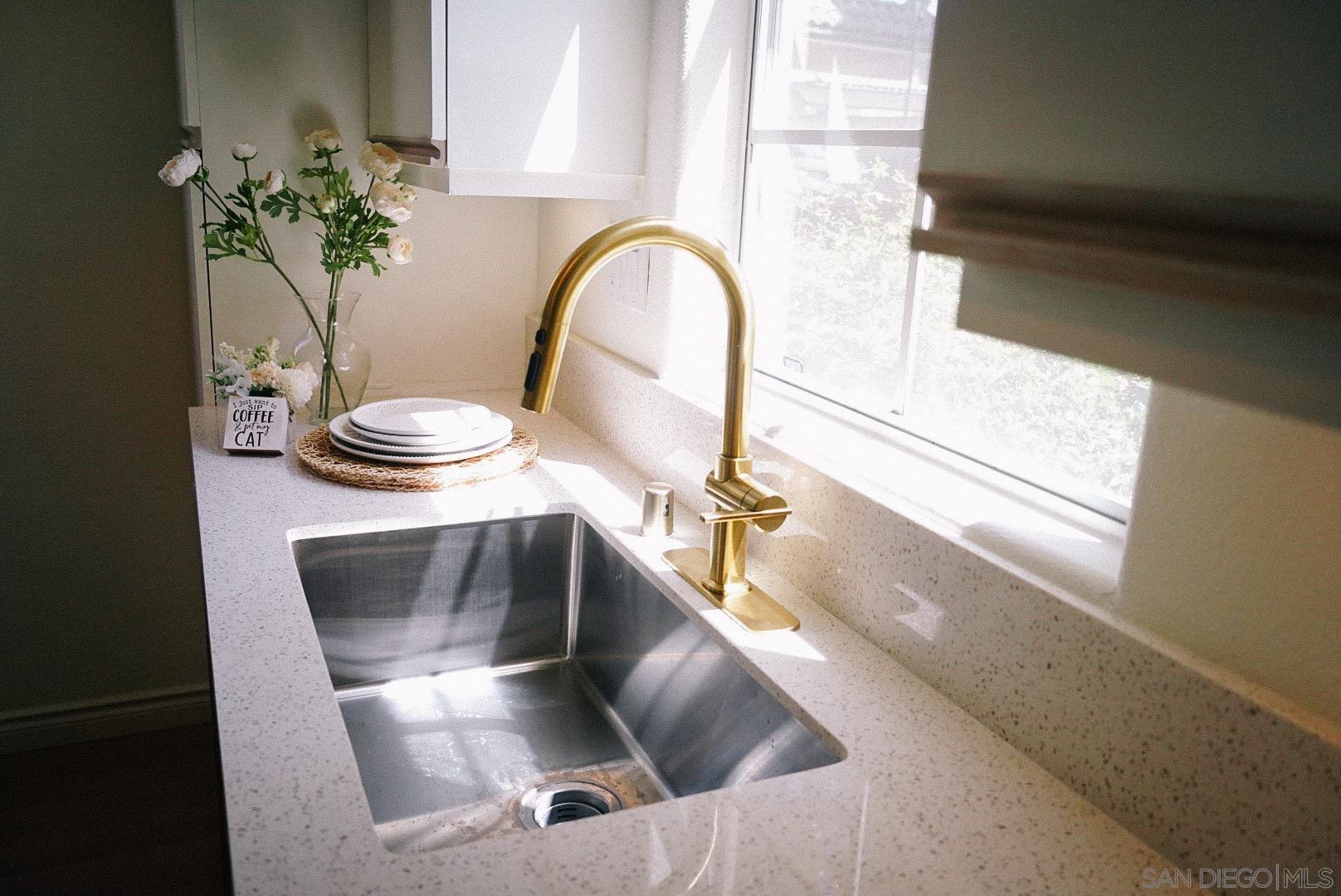 Detail Gallery Image 3 of 60 For 3537  Caminito El Rincon  #259,  San Diego,  CA 92130 - 2 Beds | 2 Baths