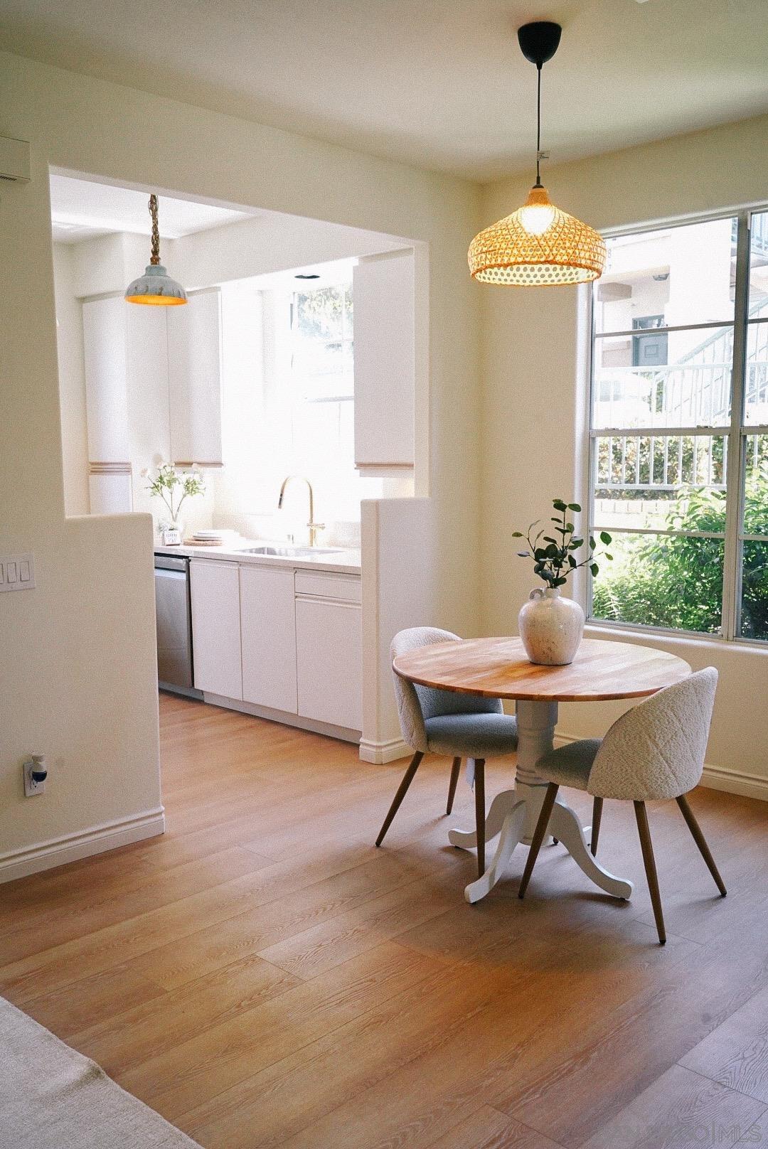 Detail Gallery Image 9 of 31 For 3537  Caminito El Rincon  #259,  San Diego,  CA 92130 - 2 Beds | 2 Baths