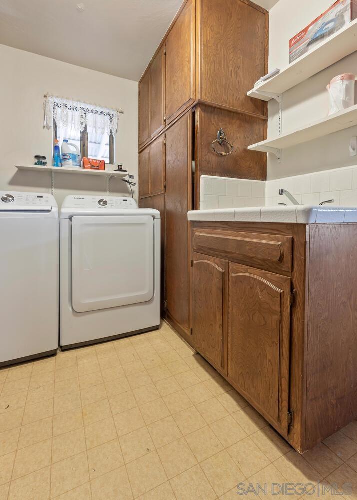 Detail Gallery Image 33 of 42 For 43812 S Fork Dr, Three Rivers,  CA 93271 - 3 Beds | 2/1 Baths