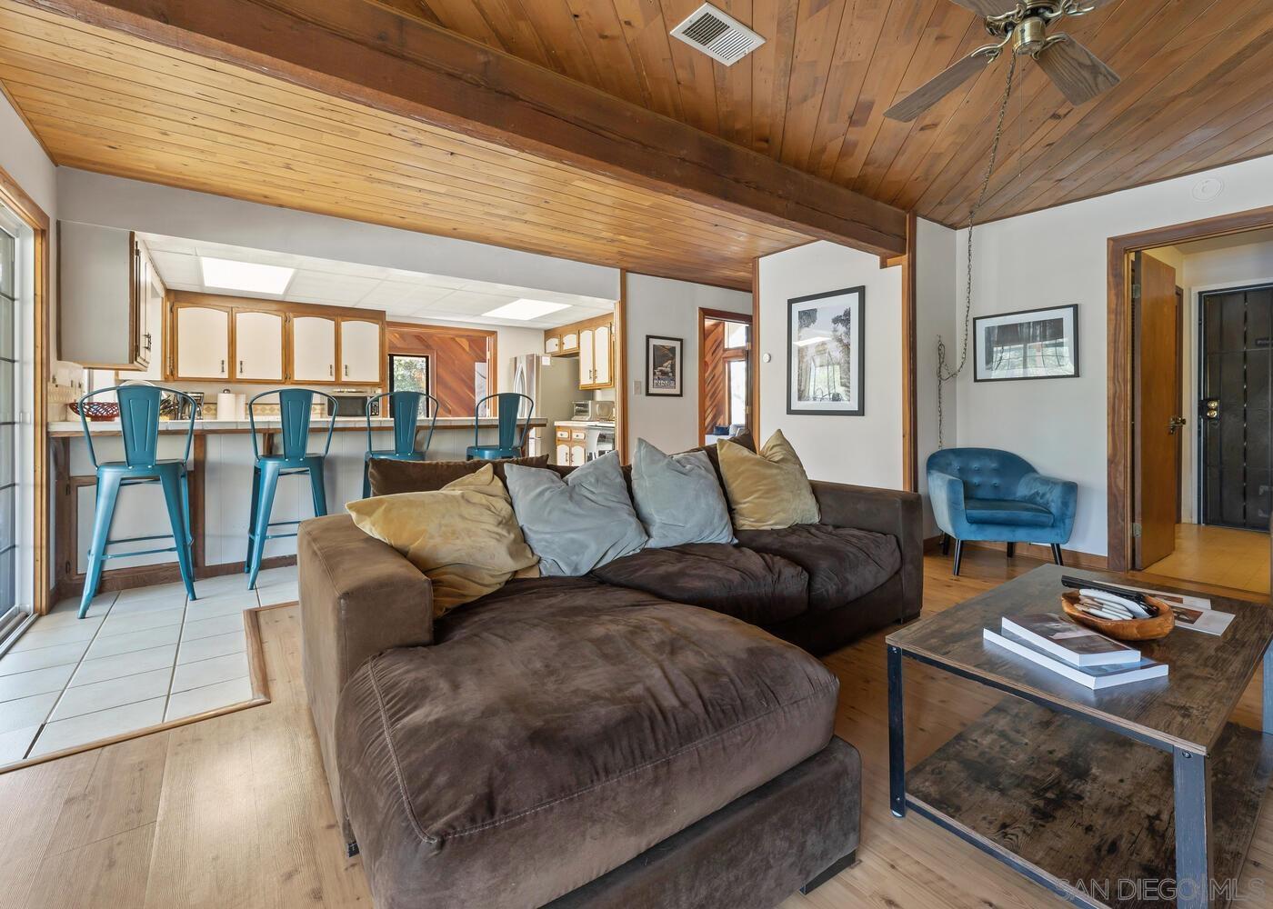 Detail Gallery Image 9 of 42 For 43812 S Fork Dr, Three Rivers,  CA 93271 - 3 Beds | 2/1 Baths