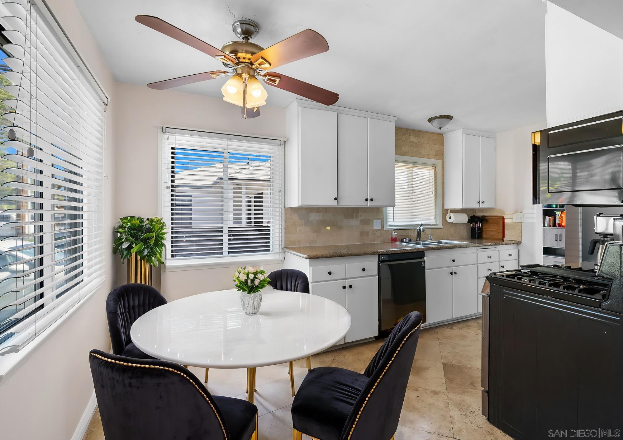 Detail Gallery Image 1 of 1 For 3921  Juniper St, San Diego,  CA 92105 - 3 Beds | 1 Baths