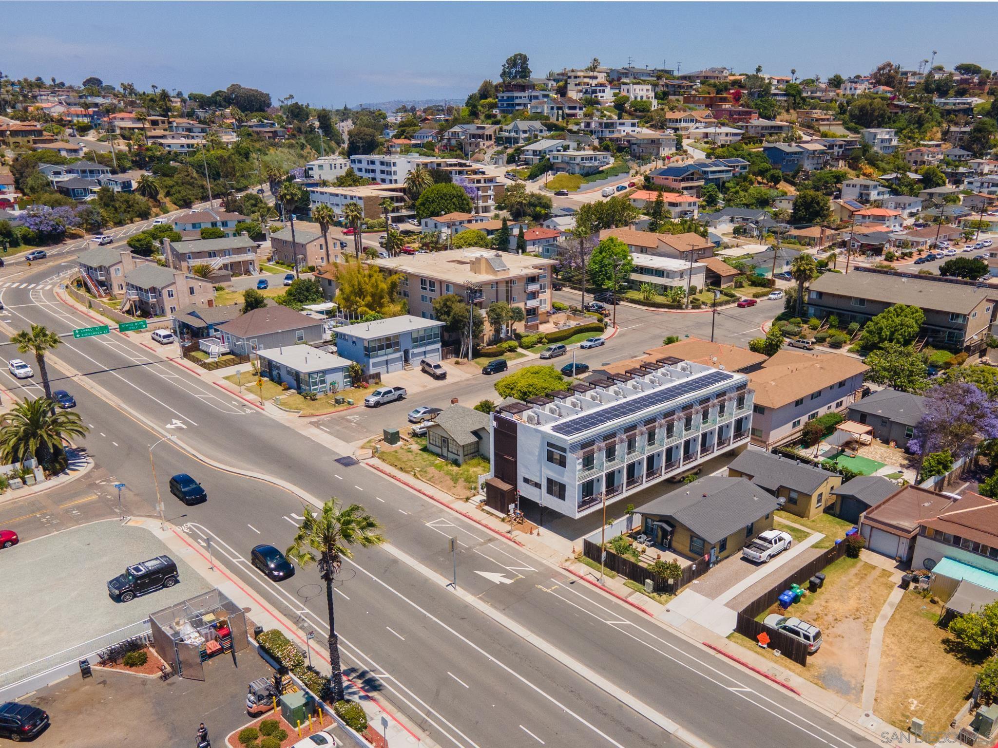 Detail Gallery Image 9 of 13 For 3046  Nimitz Boulevard, San Diego,  CA 92106 - – Beds | – Baths