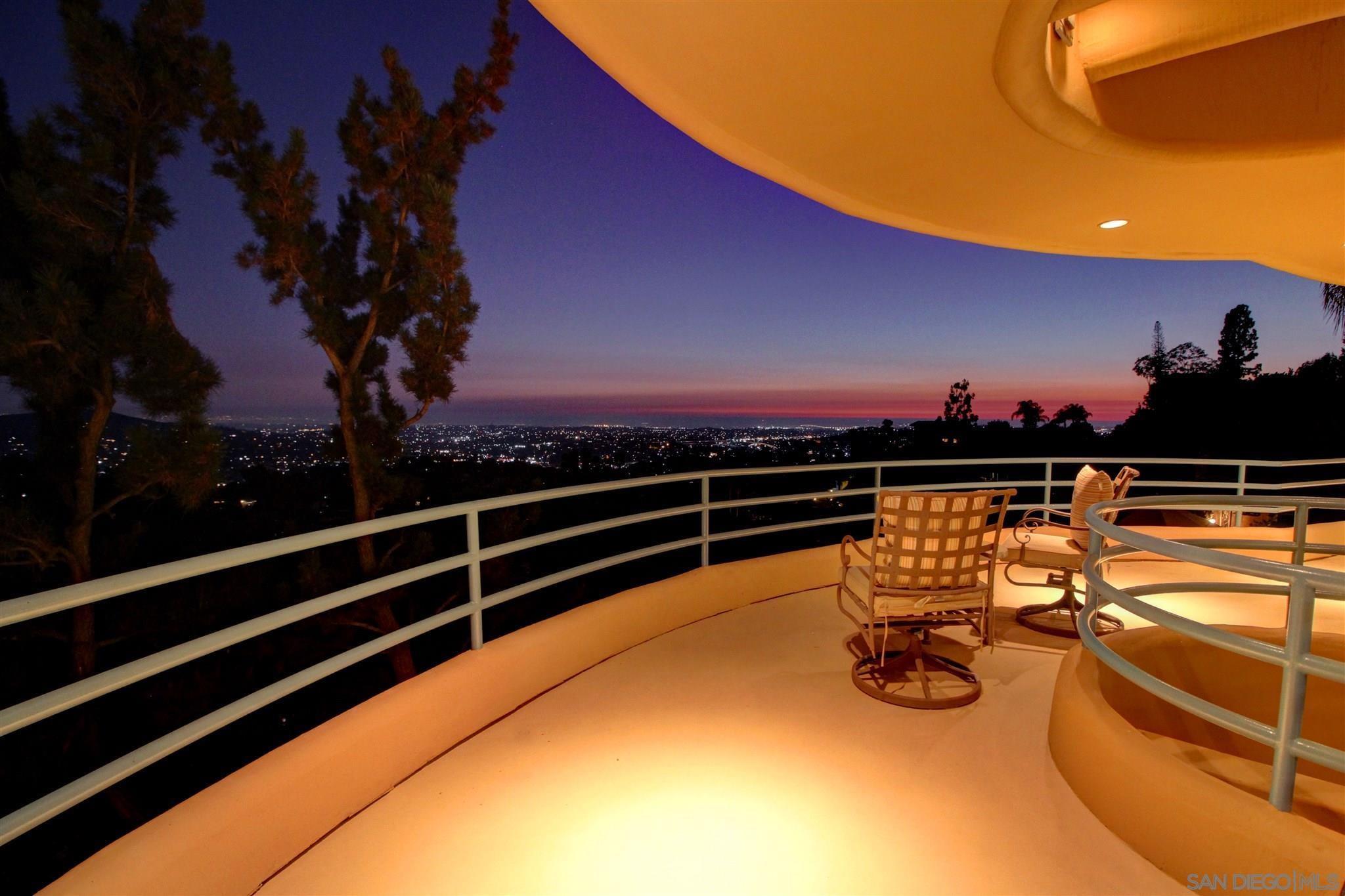 Detail Gallery Image 1 of 36 For 9918  Heavenly Way, La Mesa,  CA 91941 - 6 Beds | 4/1 Baths