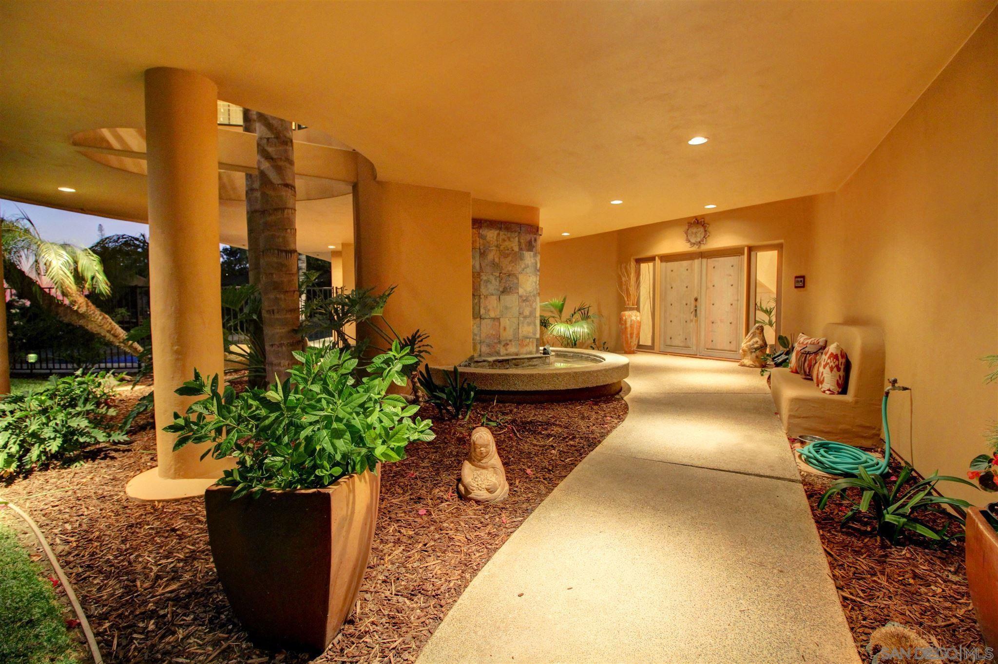 Detail Gallery Image 9 of 36 For 9918  Heavenly Way, La Mesa,  CA 91941 - 6 Beds | 4/1 Baths