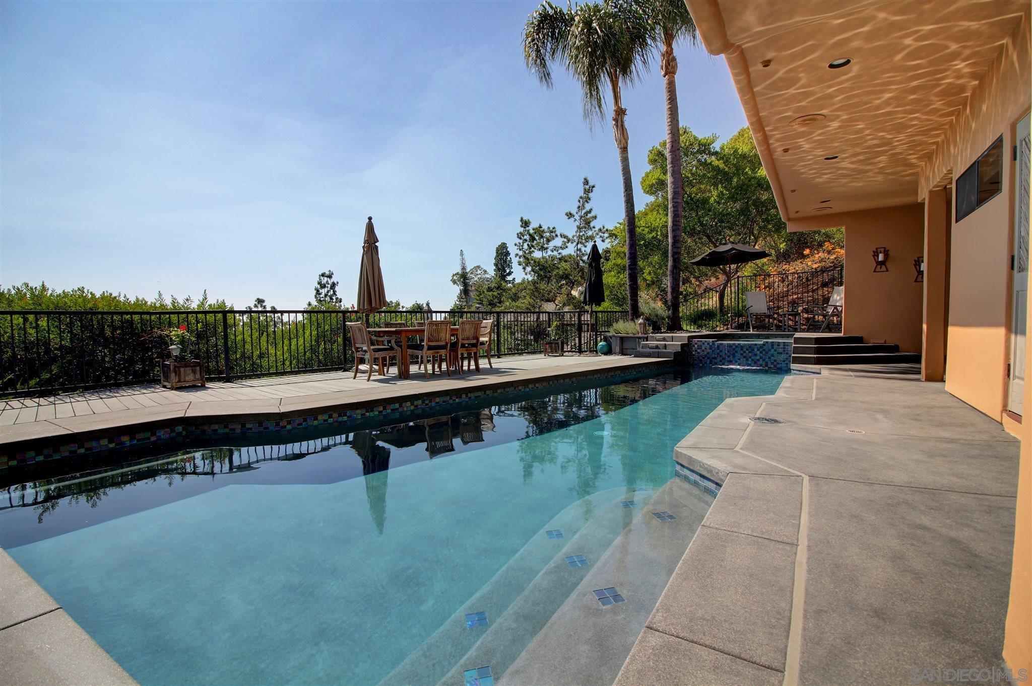 Detail Gallery Image 30 of 36 For 9918  Heavenly Way, La Mesa,  CA 91941 - 6 Beds | 4/1 Baths