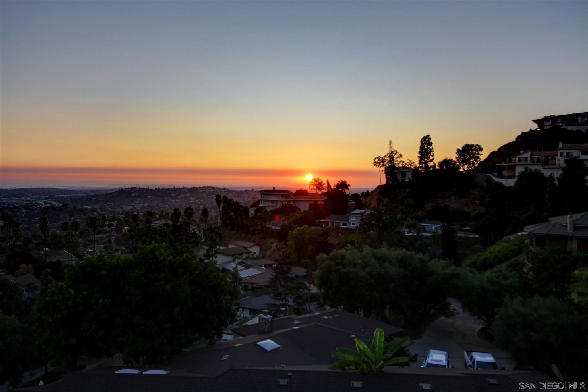 Detail Gallery Image 33 of 36 For 9918  Heavenly Way, La Mesa,  CA 91941 - 6 Beds | 4/1 Baths