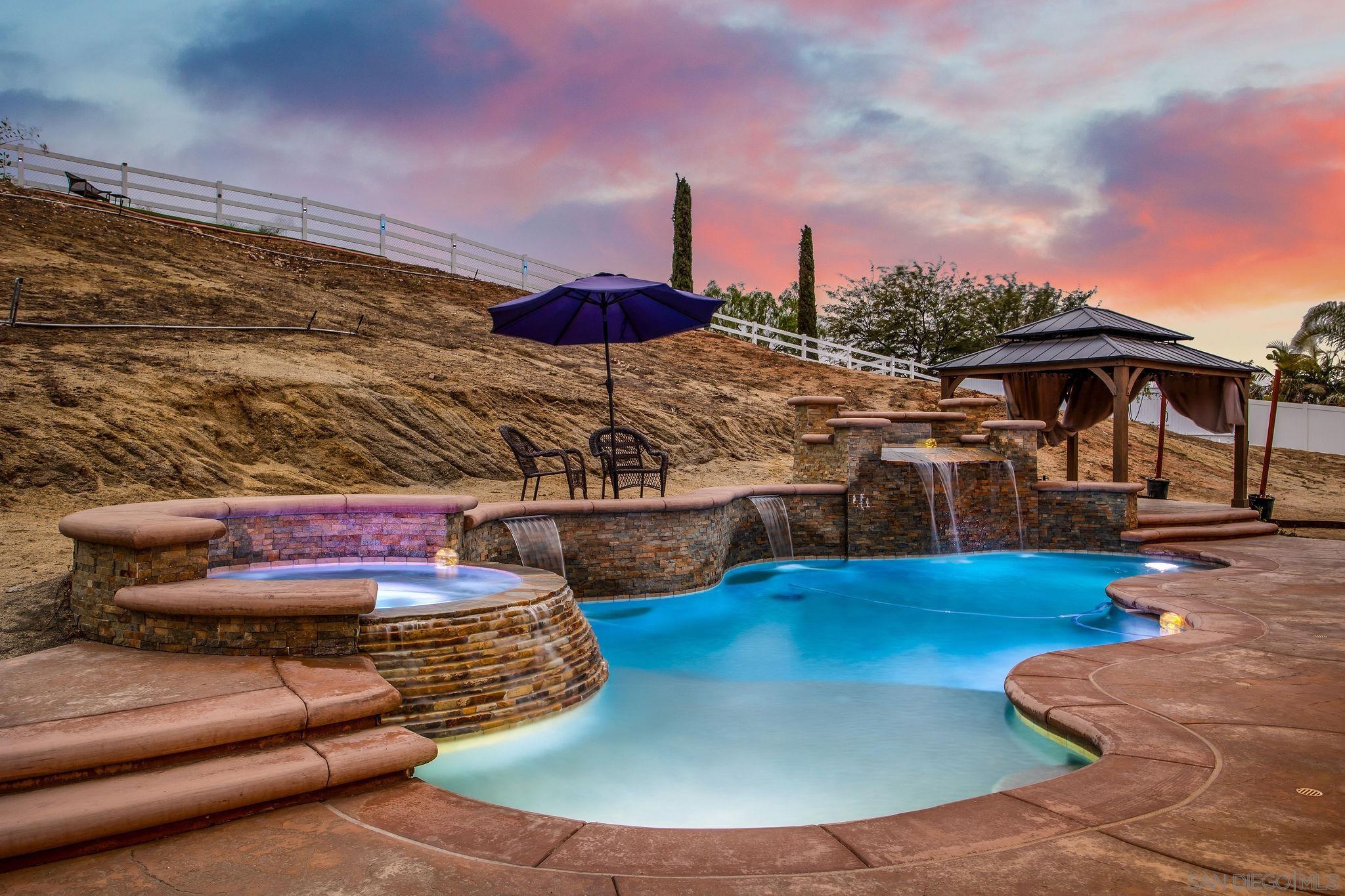 Front Image Thumbnail for SD250029615