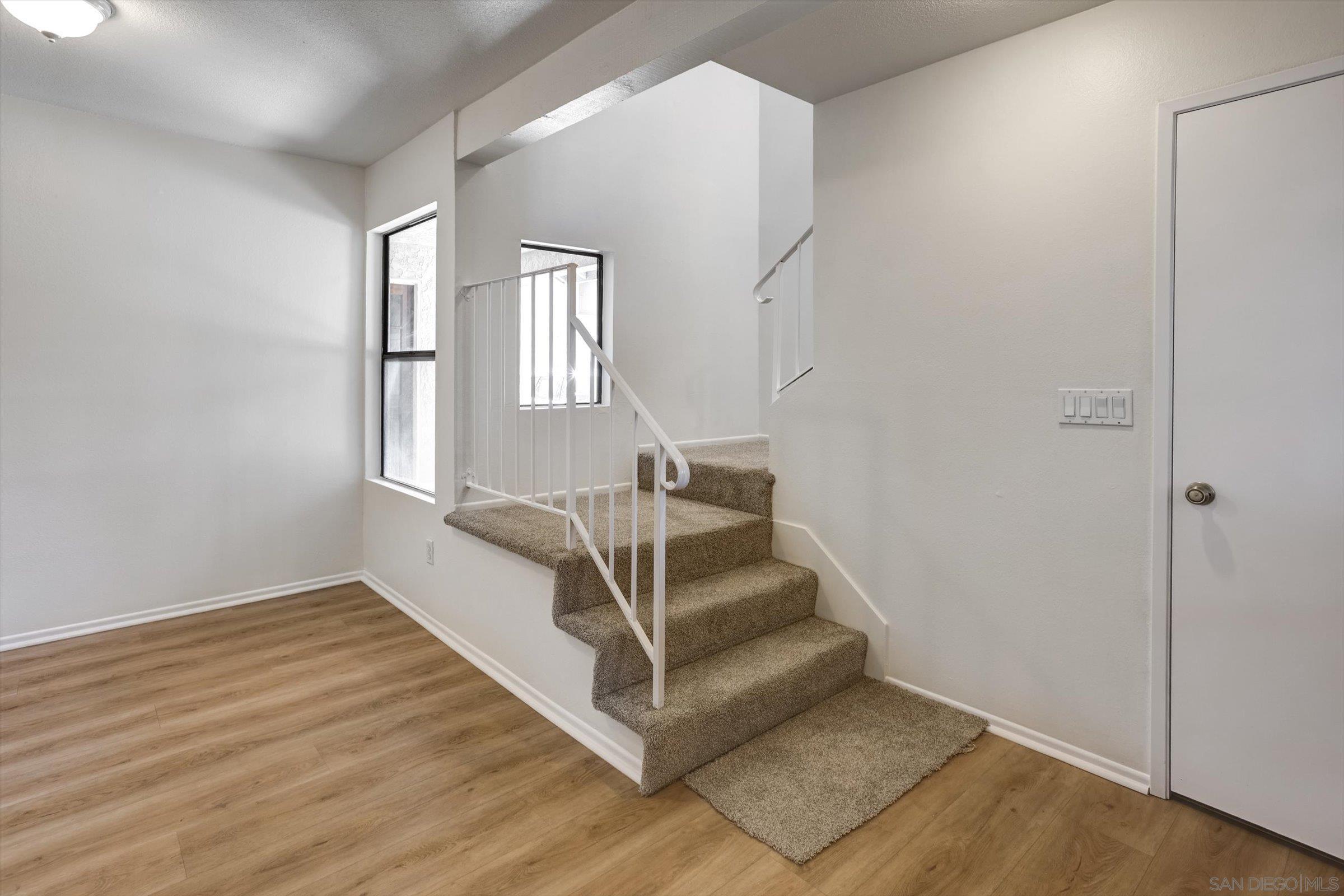 Detail Gallery Image 15 of 41 For 13230  Johannesberg Way  #10,  Poway,  CA 92064 - 3 Beds | 2/1 Baths