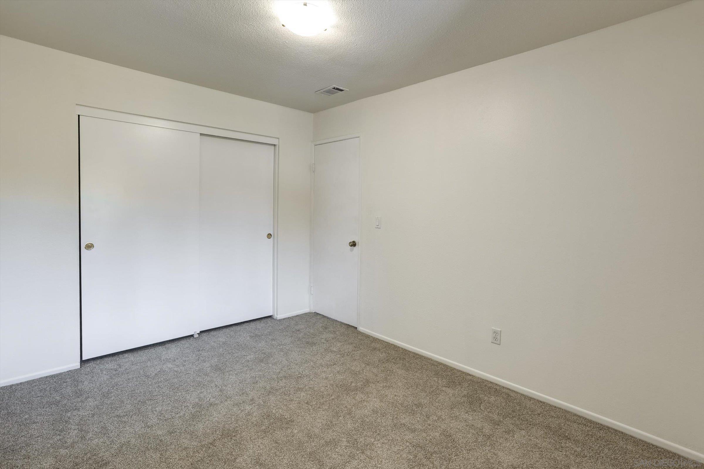 Detail Gallery Image 33 of 41 For 13230  Johannesberg Way  #10,  Poway,  CA 92064 - 3 Beds | 2/1 Baths