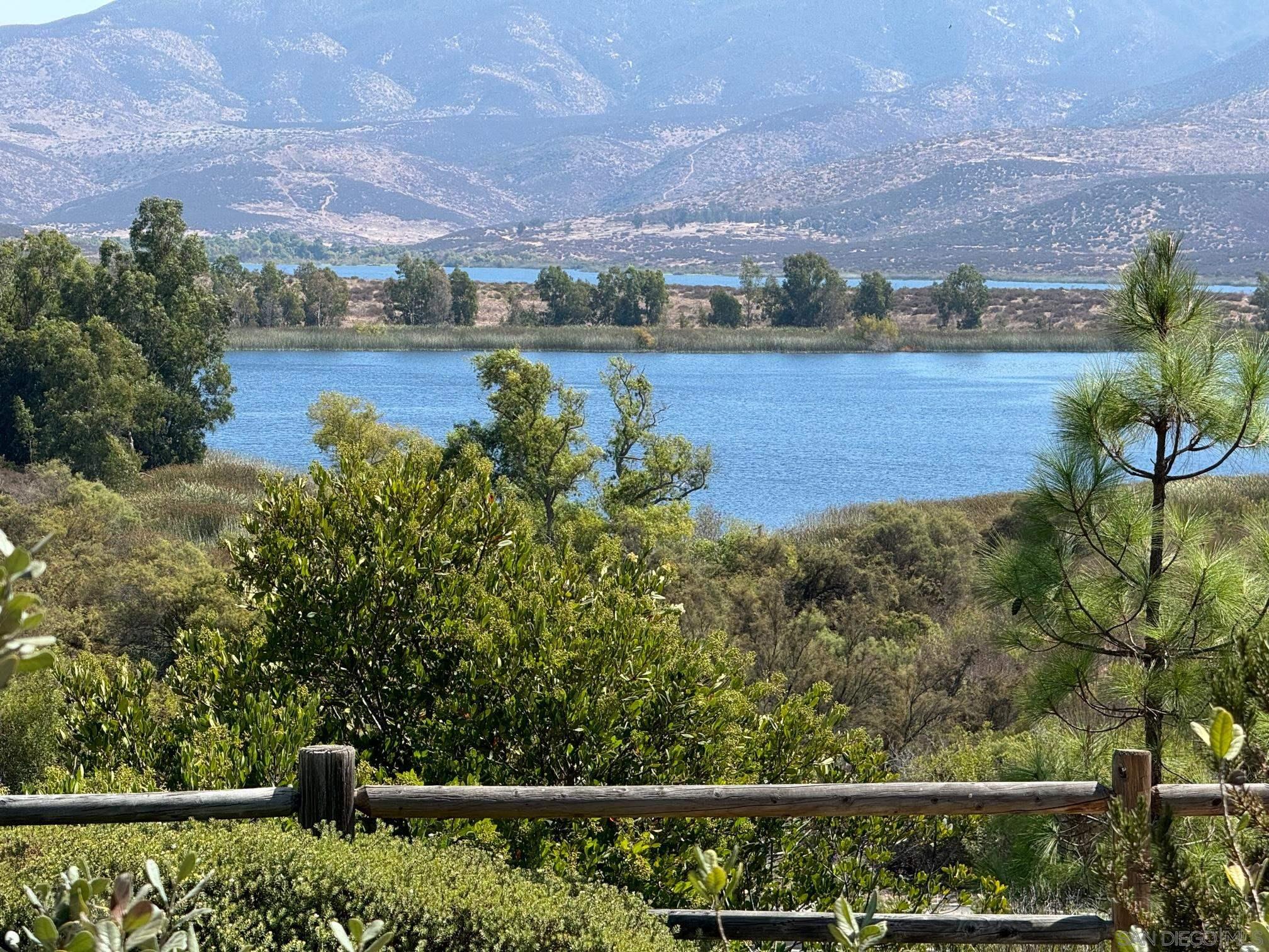 Detail Gallery Image 3 of 3 For 1328 N Paradise Ridge Way, Chula Vista,  CA 91915 - 4 Beds | 3/1 Baths