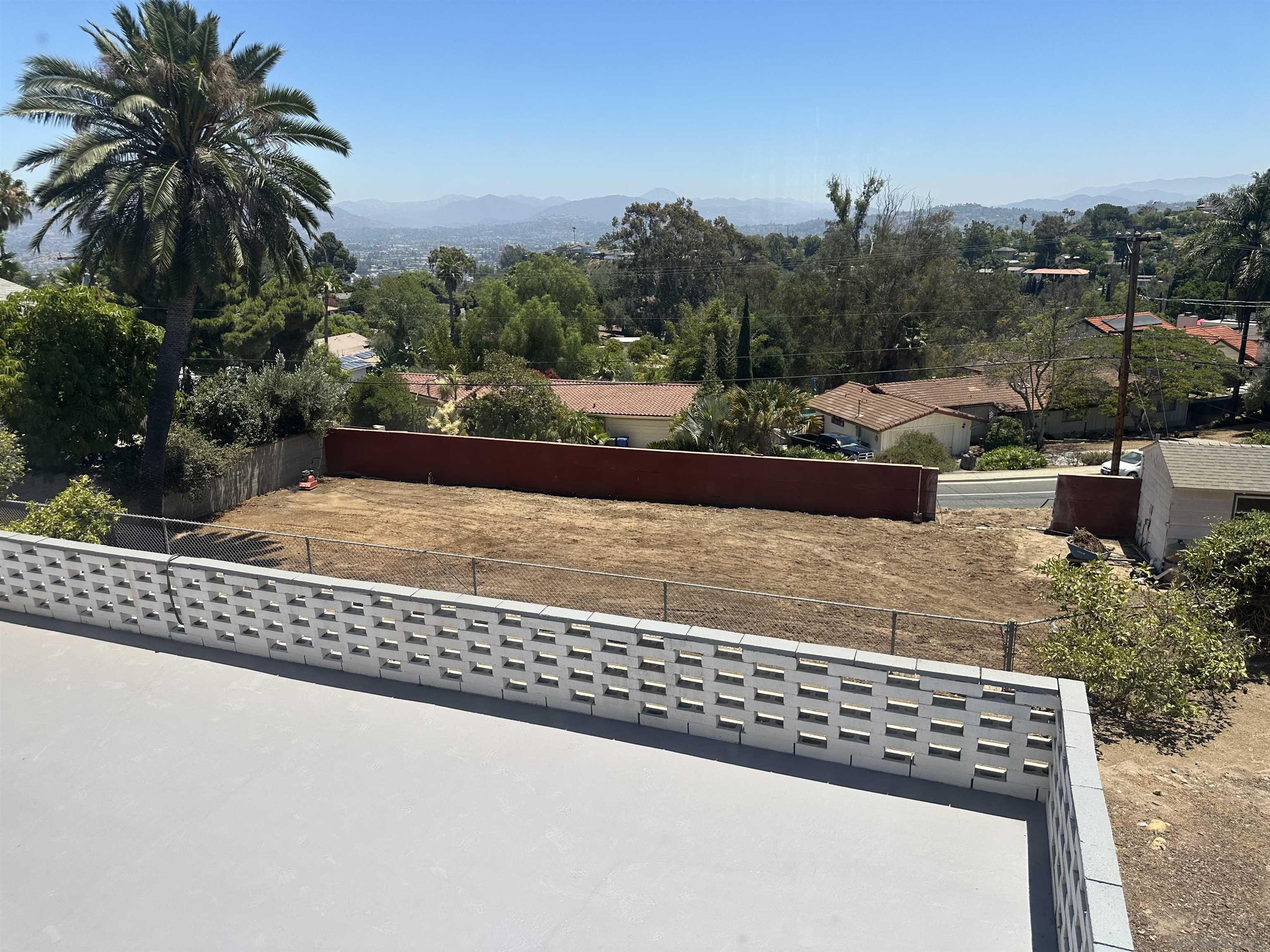 Detail Gallery Image 1 of 1 For 874  Hacienda Dr, El Cajon,  CA 92020 - 4 Beds | 2/1 Baths