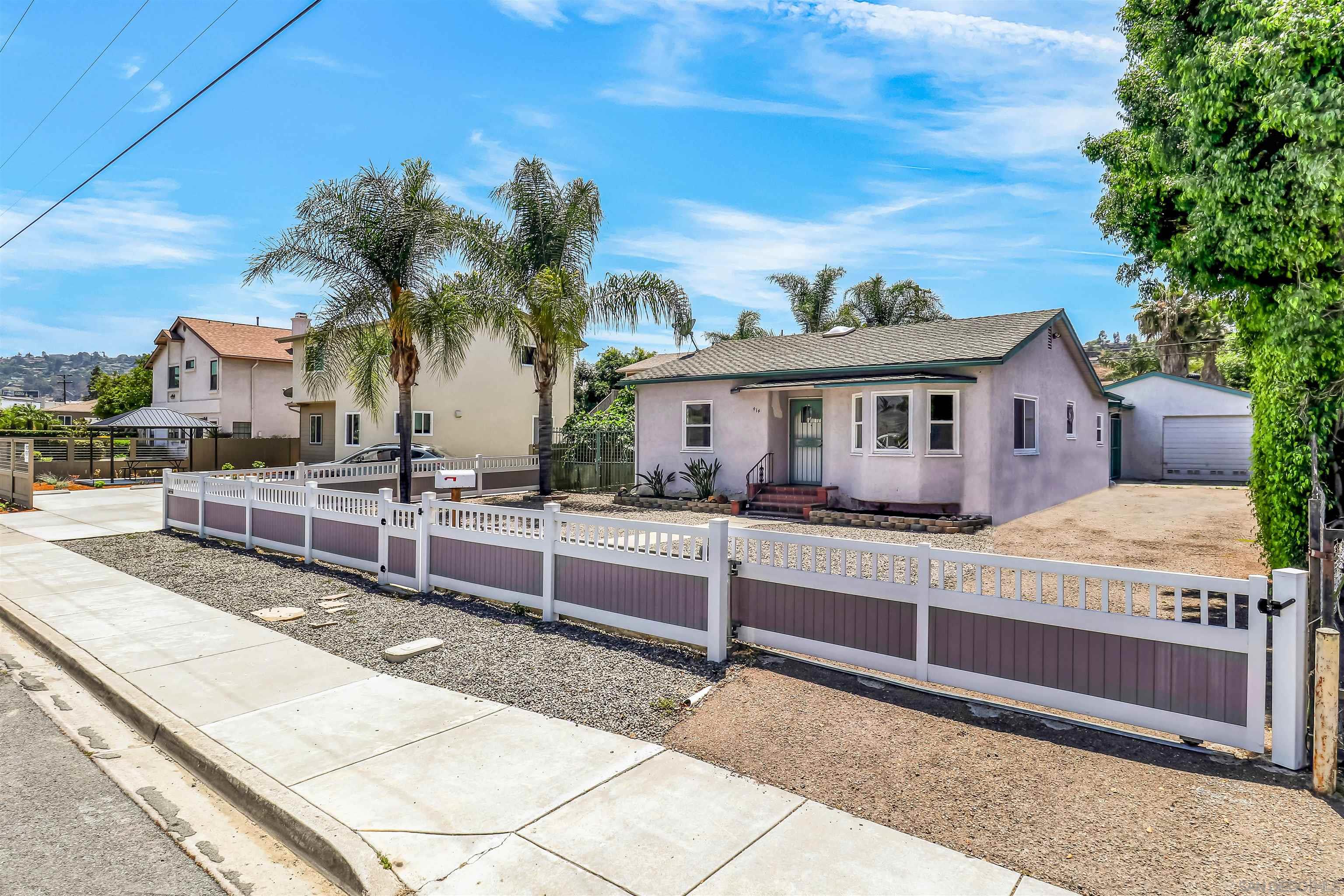 Detail Gallery Image 1 of 1 For 414  Richfield Ave, El Cajon,  CA 92020 - 3 Beds | 1 Baths