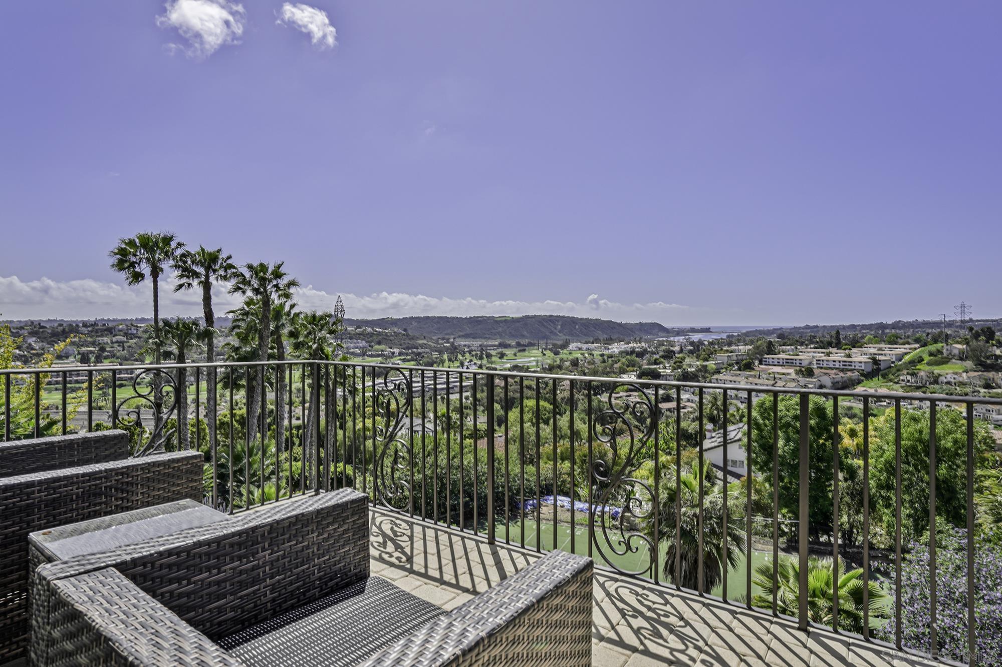 Detail Gallery Image 14 of 74 For 7335  El Fuerte St, Carlsbad,  CA 92009 - 9 Beds | 7/1 Baths