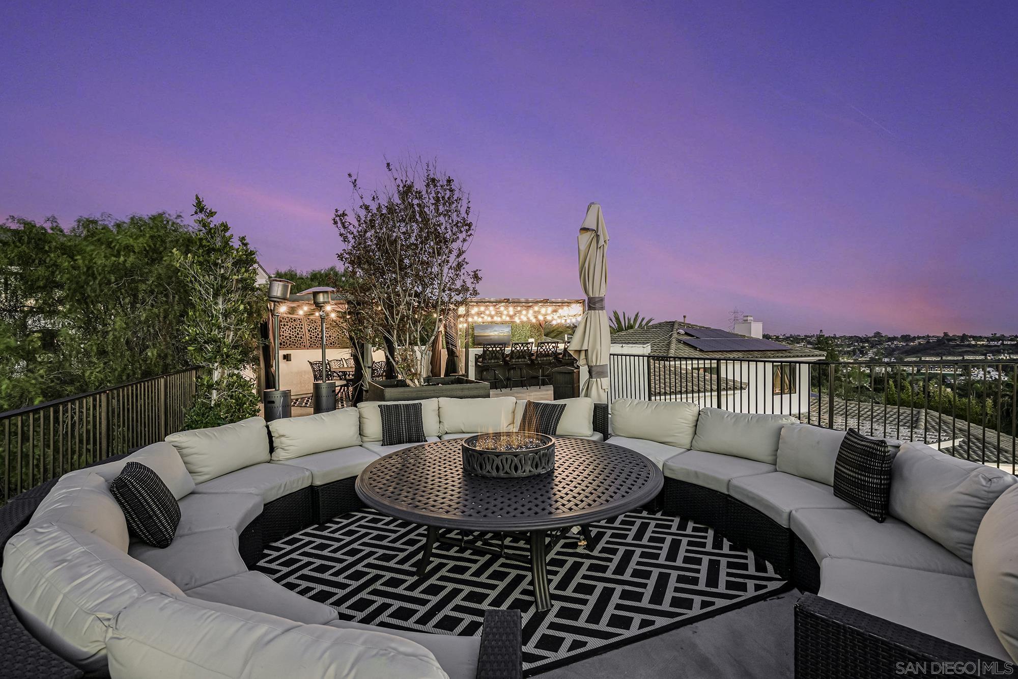 Detail Gallery Image 15 of 74 For 7335  El Fuerte St, Carlsbad,  CA 92009 - 9 Beds | 7/1 Baths