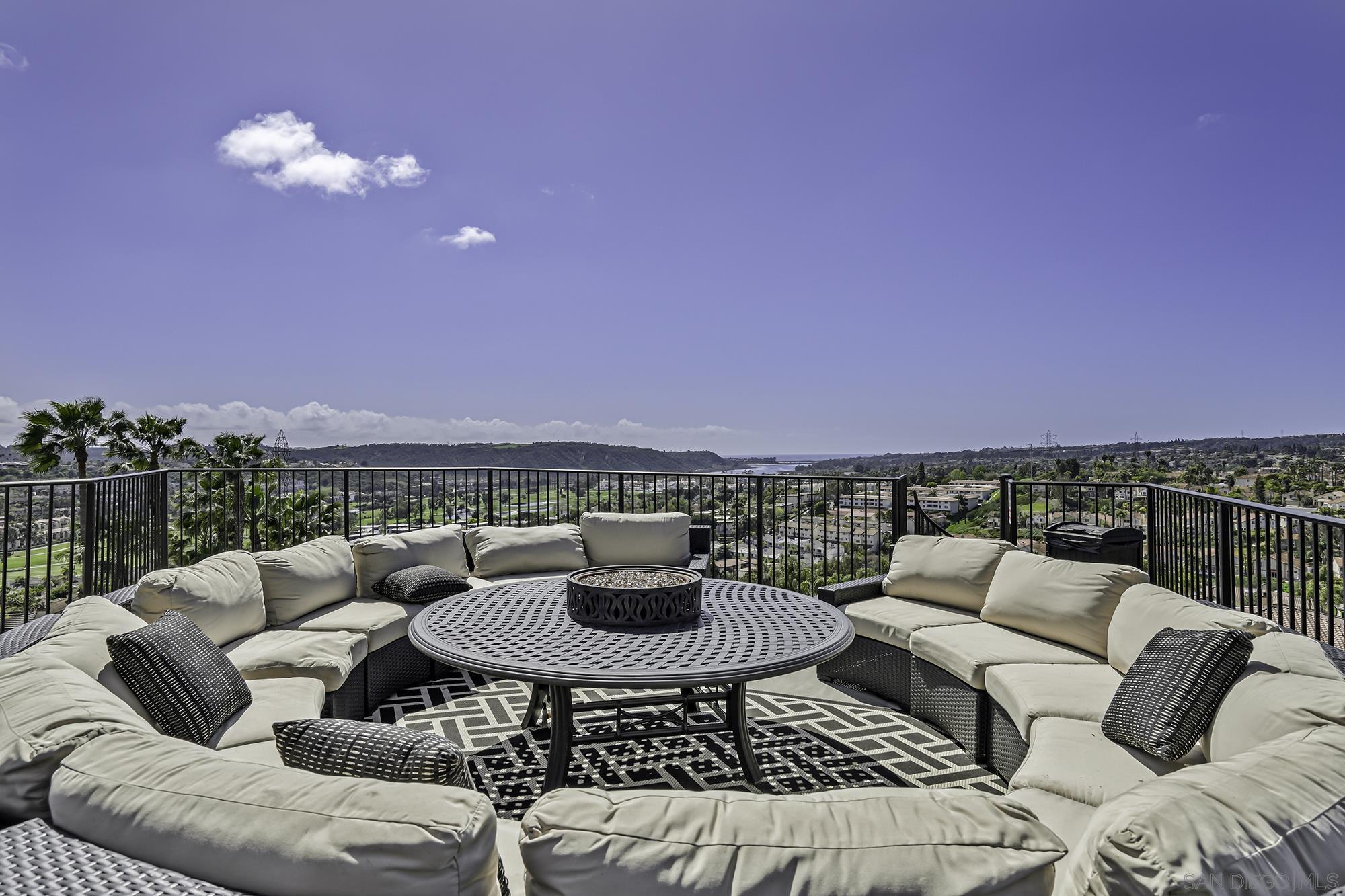 Detail Gallery Image 17 of 74 For 7335  El Fuerte St, Carlsbad,  CA 92009 - 9 Beds | 7/1 Baths