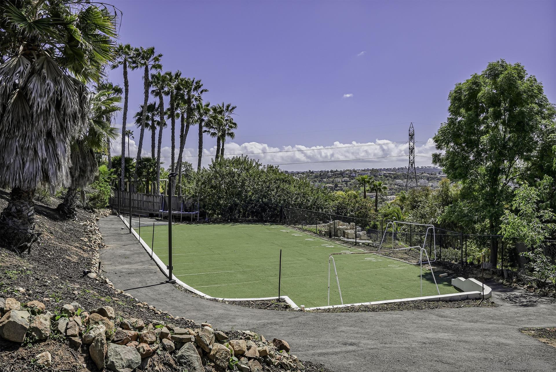 Detail Gallery Image 18 of 74 For 7335  El Fuerte St, Carlsbad,  CA 92009 - 9 Beds | 7/1 Baths