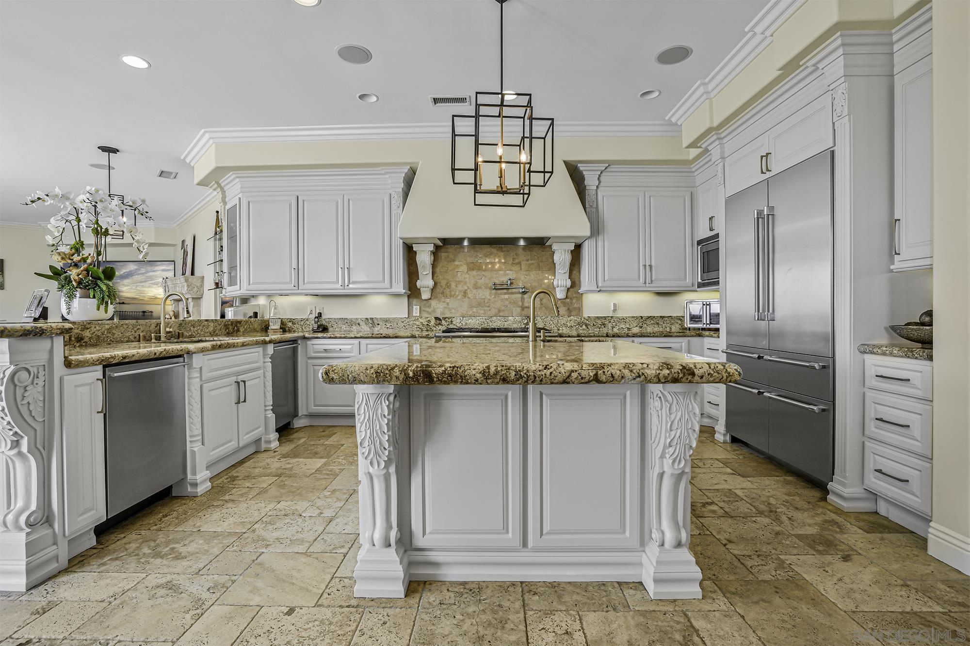 Detail Gallery Image 26 of 74 For 7335  El Fuerte St, Carlsbad,  CA 92009 - 9 Beds | 7/1 Baths