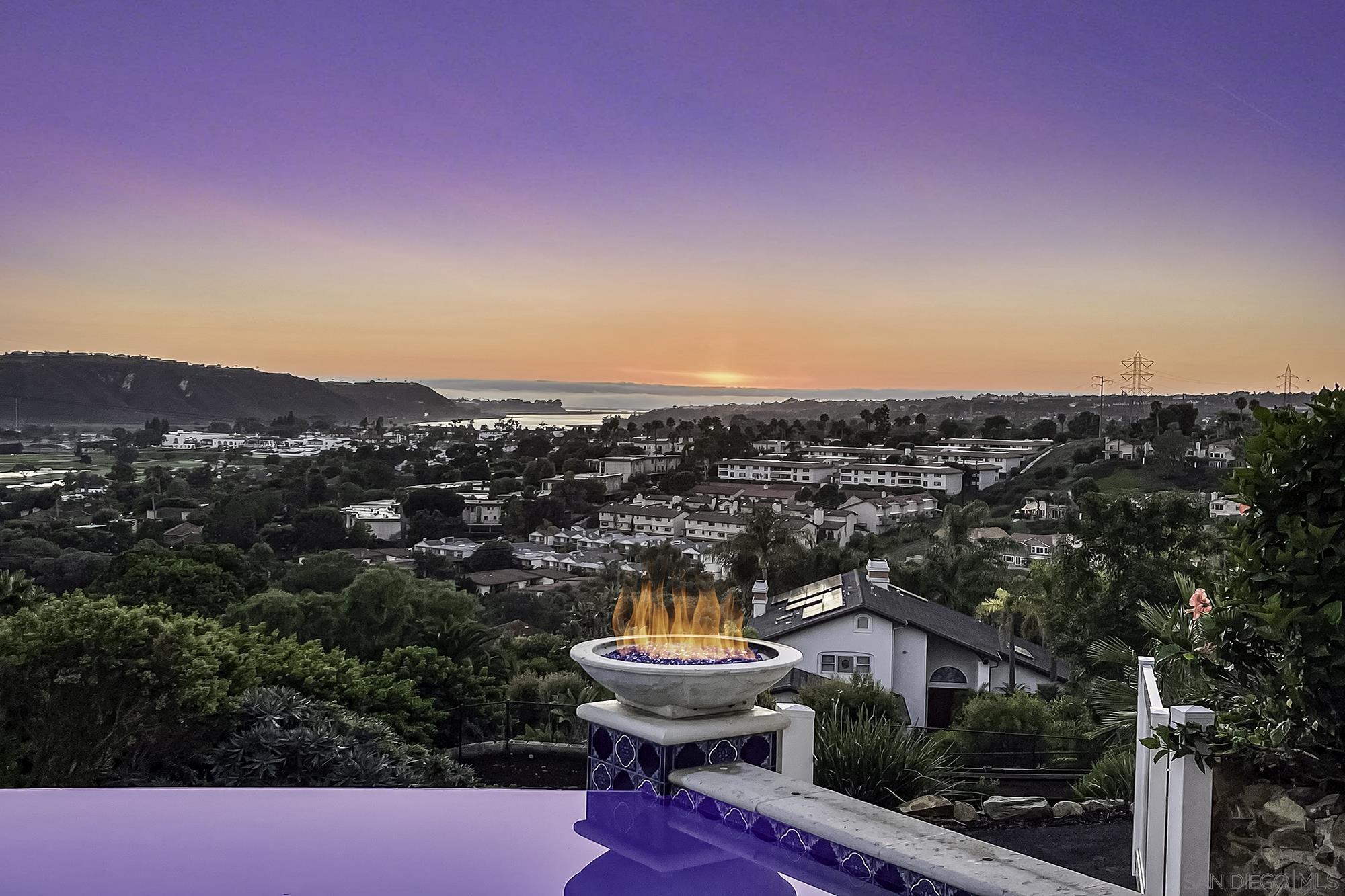 Detail Gallery Image 4 of 74 For 7335  El Fuerte St, Carlsbad,  CA 92009 - 9 Beds | 7/1 Baths