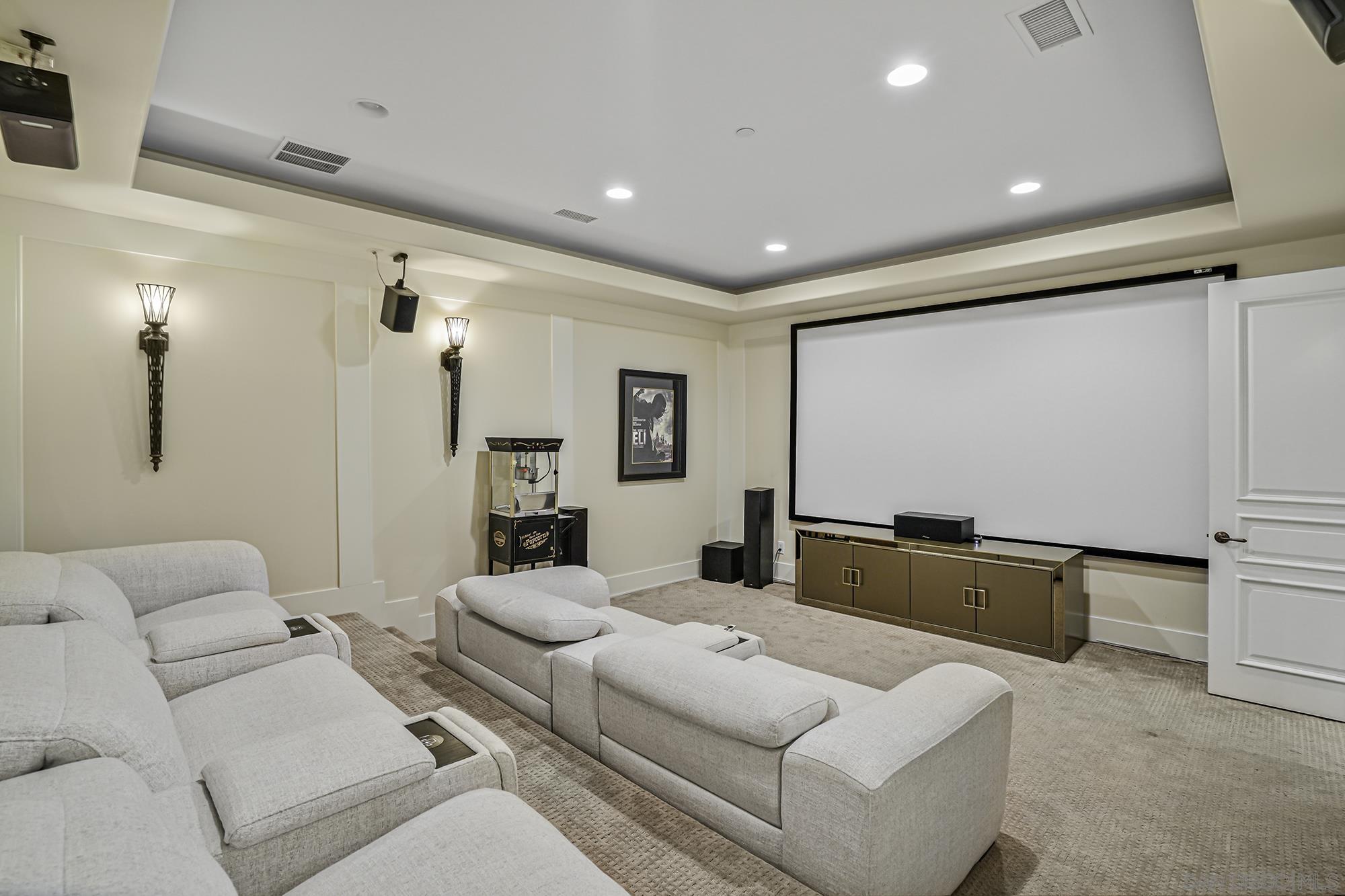 Detail Gallery Image 32 of 74 For 7335  El Fuerte St, Carlsbad,  CA 92009 - 9 Beds | 7/1 Baths