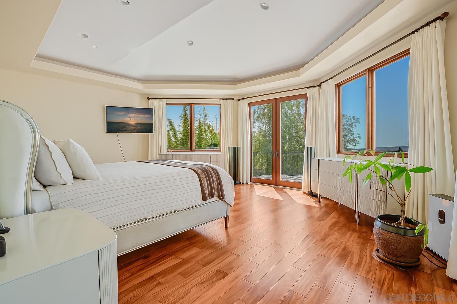 Detail Gallery Image 41 of 74 For 7335  El Fuerte St, Carlsbad,  CA 92009 - 9 Beds | 7/1 Baths